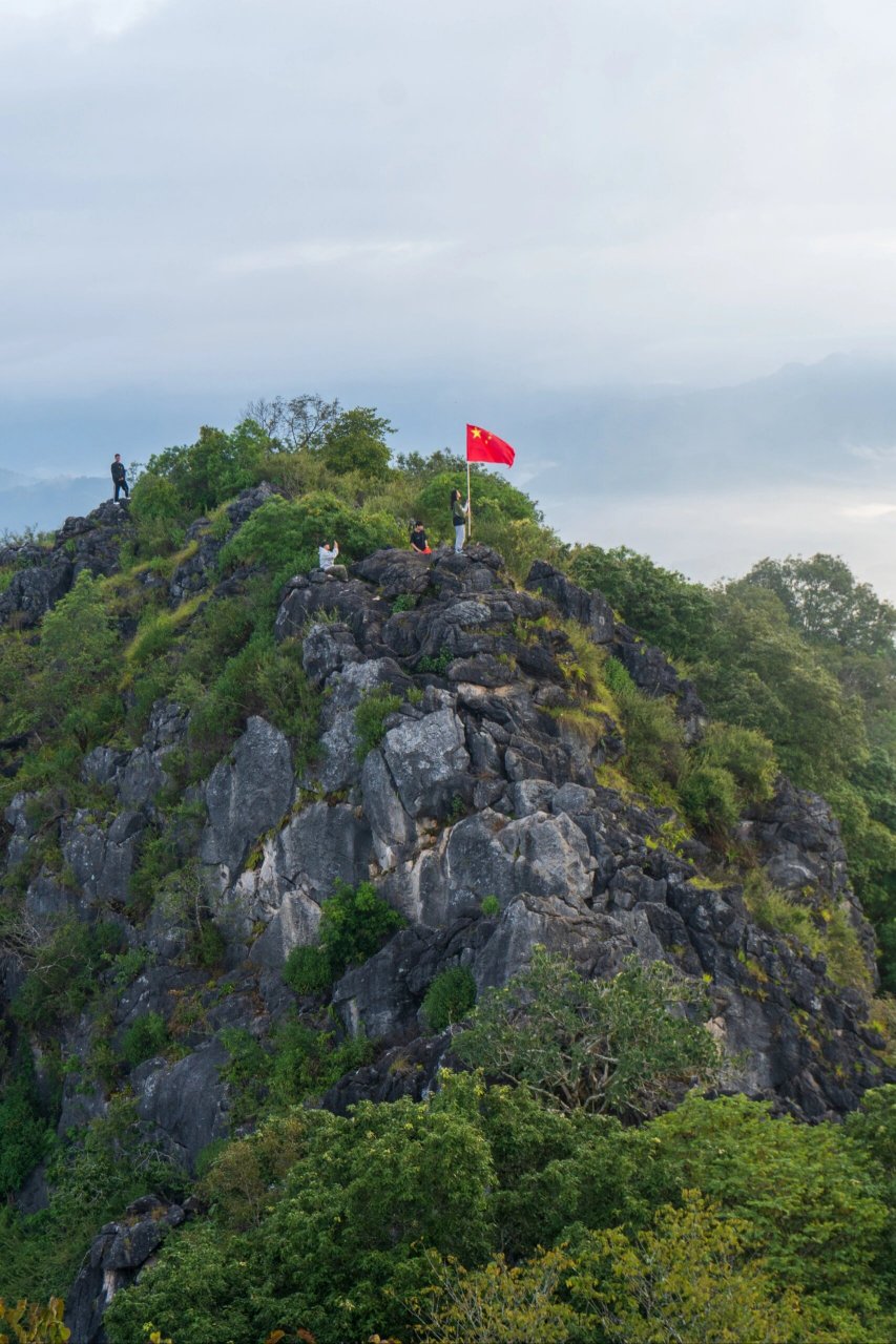 摄影|宁洱 西门岩子 早上五点从普洱出发,到宁洱看日出云海.