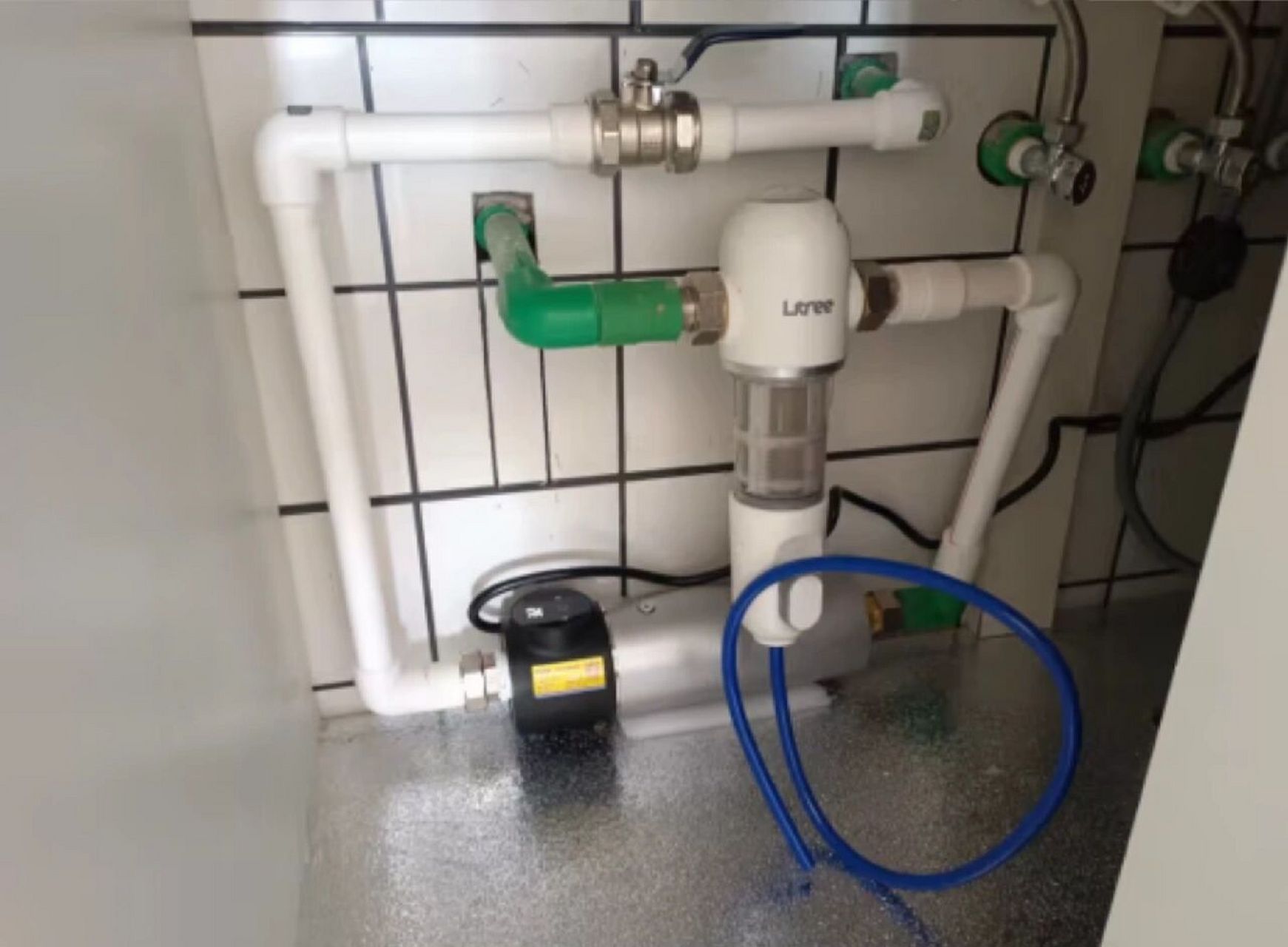 家用增压泵现场安装实例,节能变频水泵 左滑图片,更多安装场景展示,苏