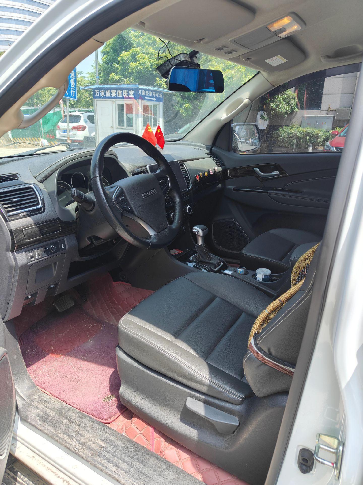 拿下一台差几天22年的江西五十铃皮卡车dmax,自动挡四驱新车办齐了