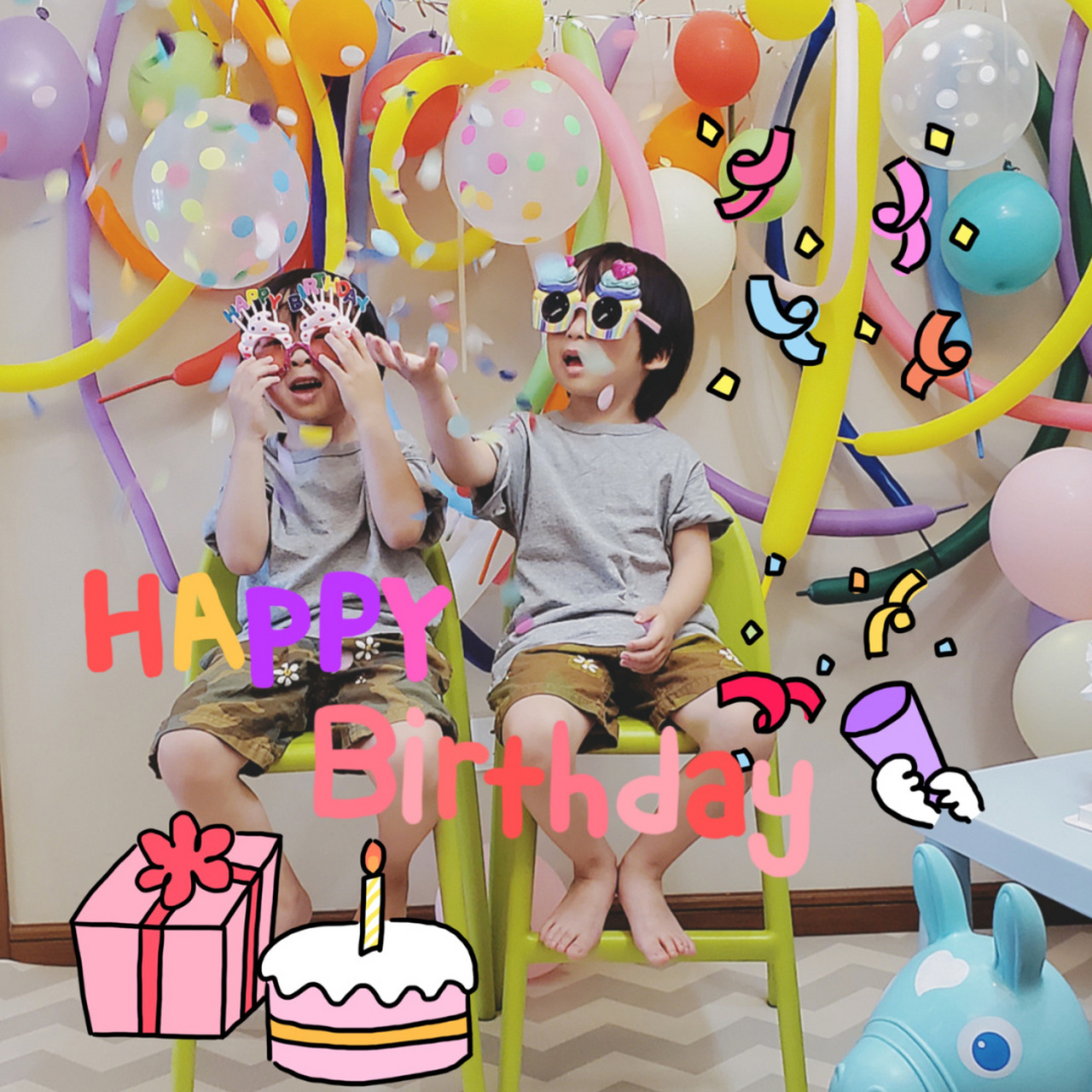 双胞胎兄弟4岁生日啦!
