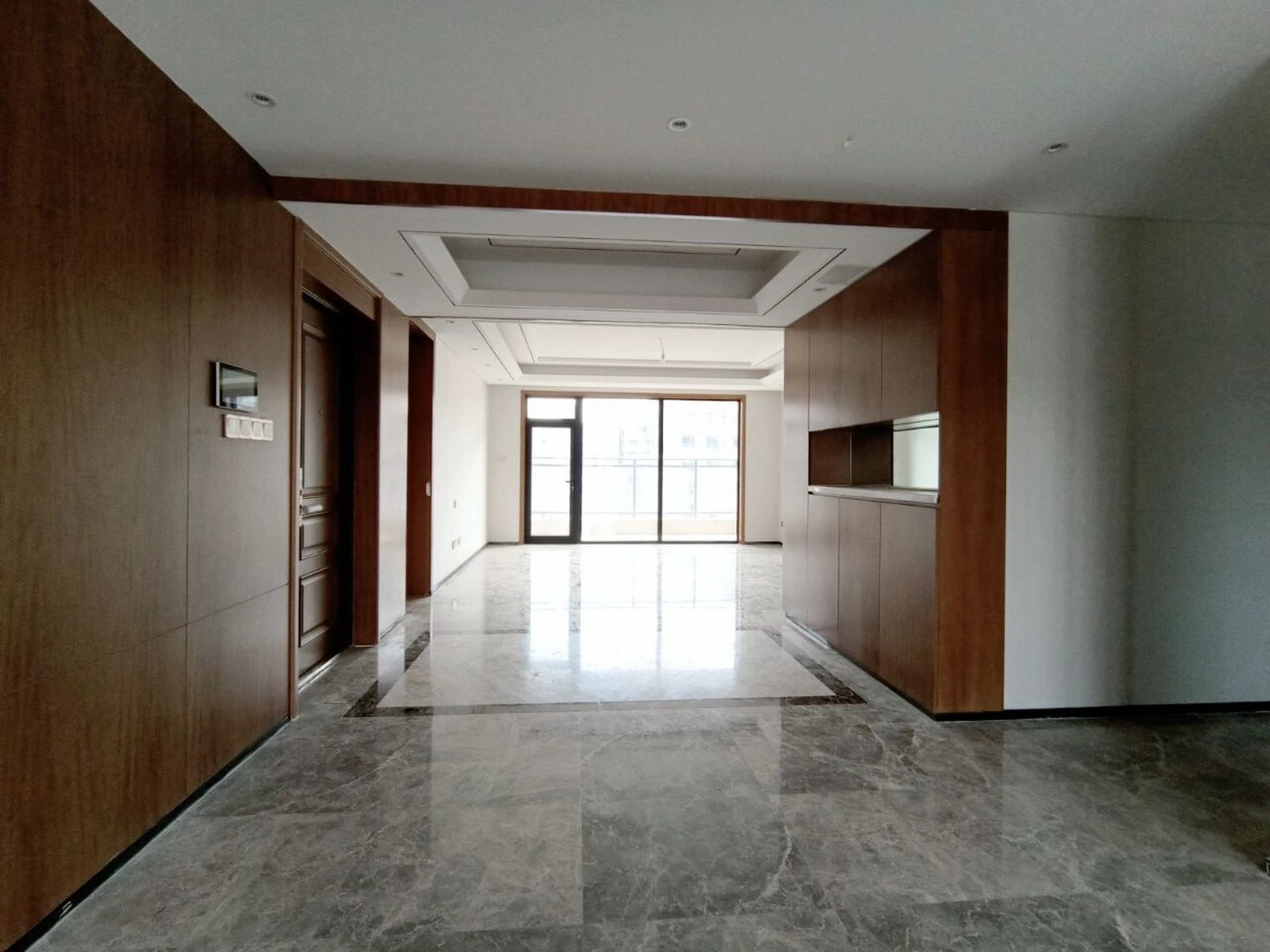 伊泰华府云玺外跨阳台 大平层 谁见谁不爱 伊泰华府云玺 194平米的大