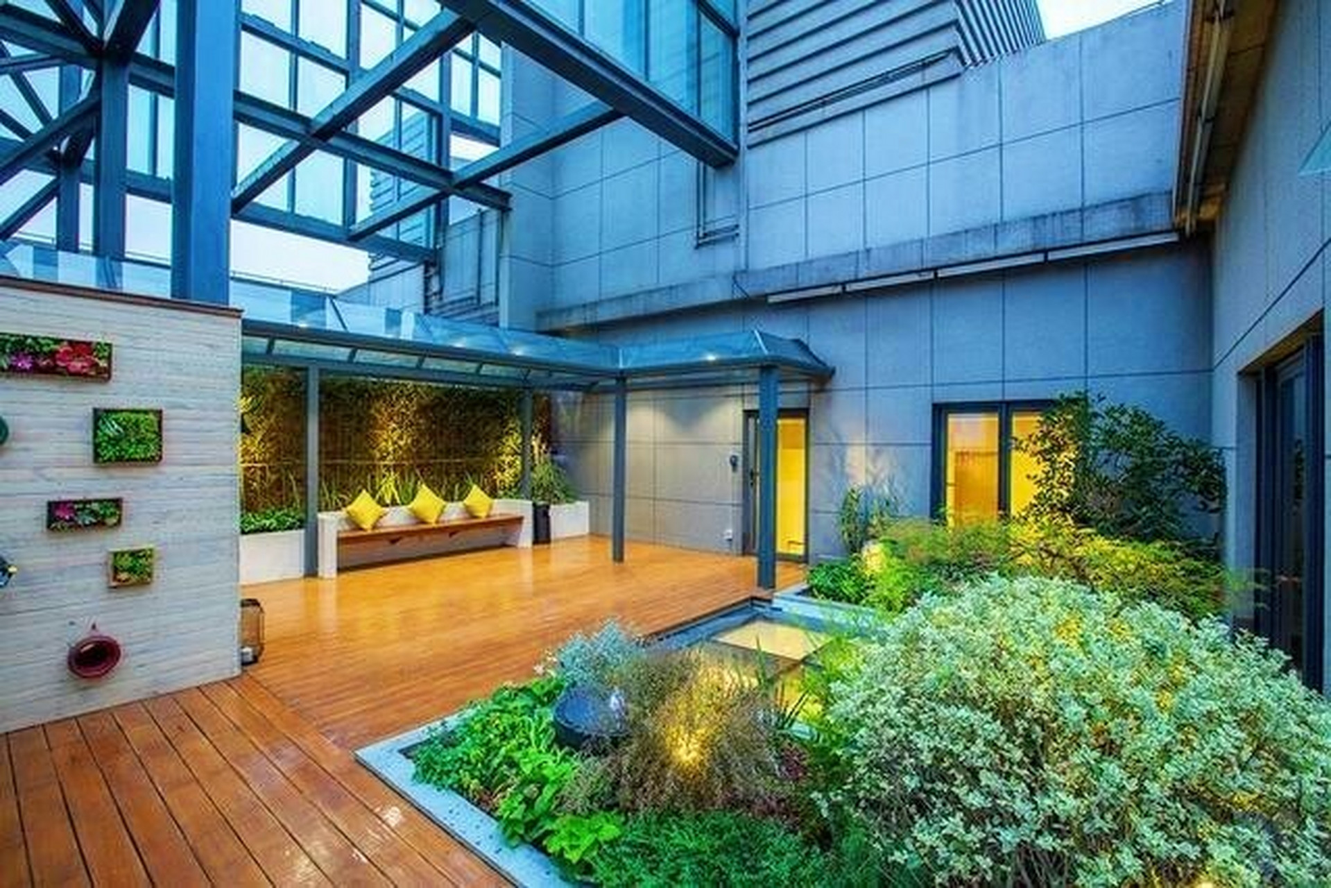 就问你香不香 现代风格屋顶花园 #别墅装修