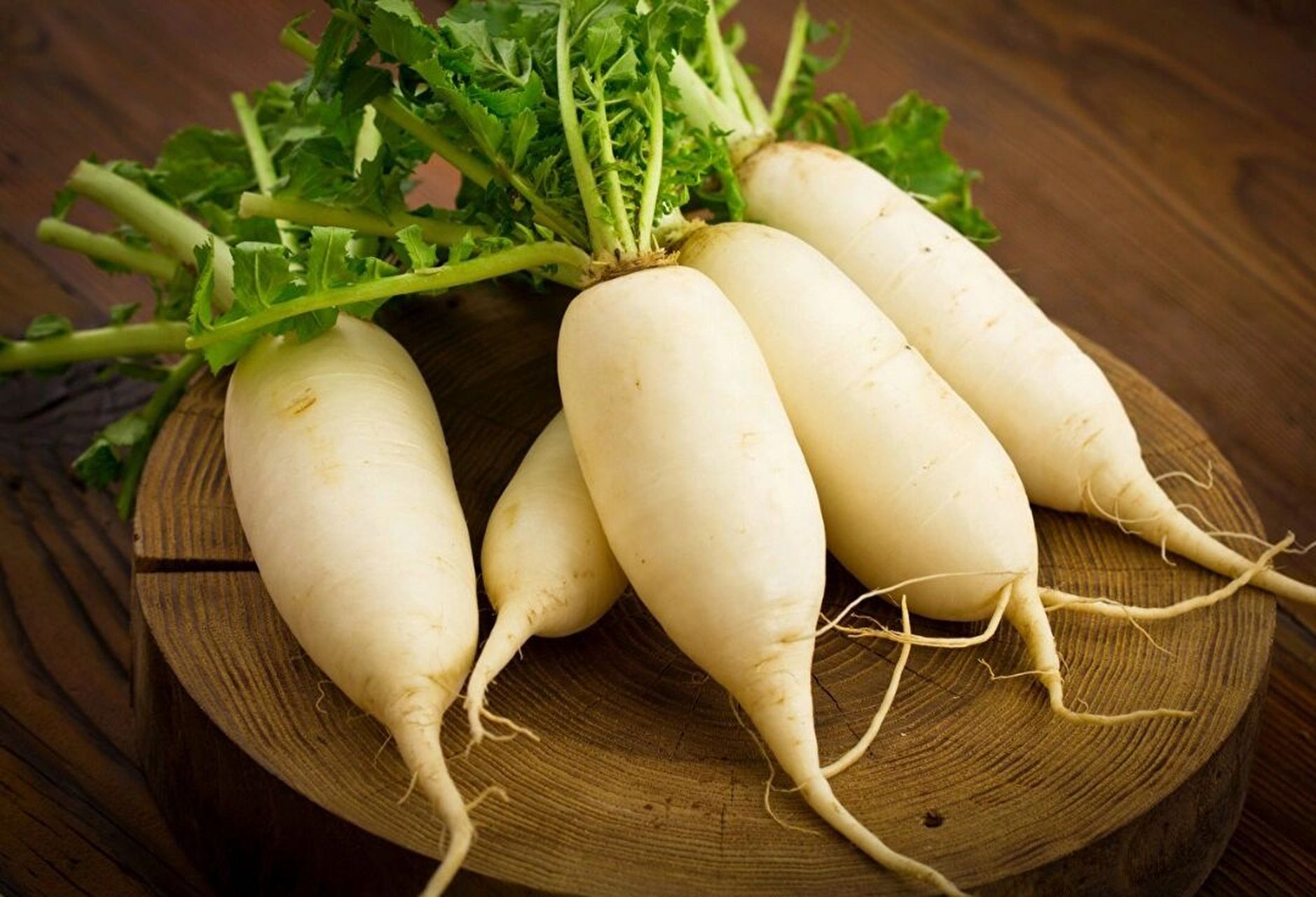 红薯能供给人体大量黏液蛋白,糖,维生素a和c.