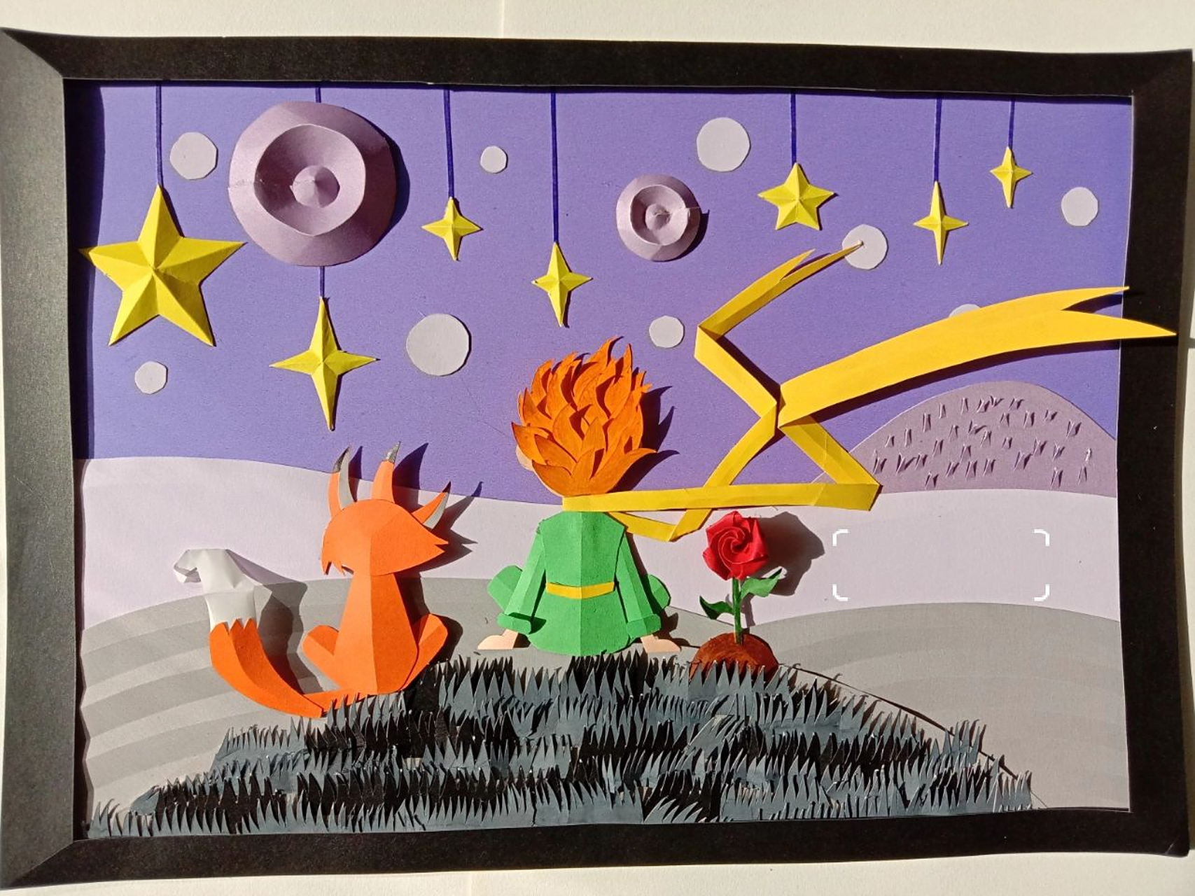 小王子纸浮雕手工作品 就只用到卡纸,剪刀,刻刀,双面胶.