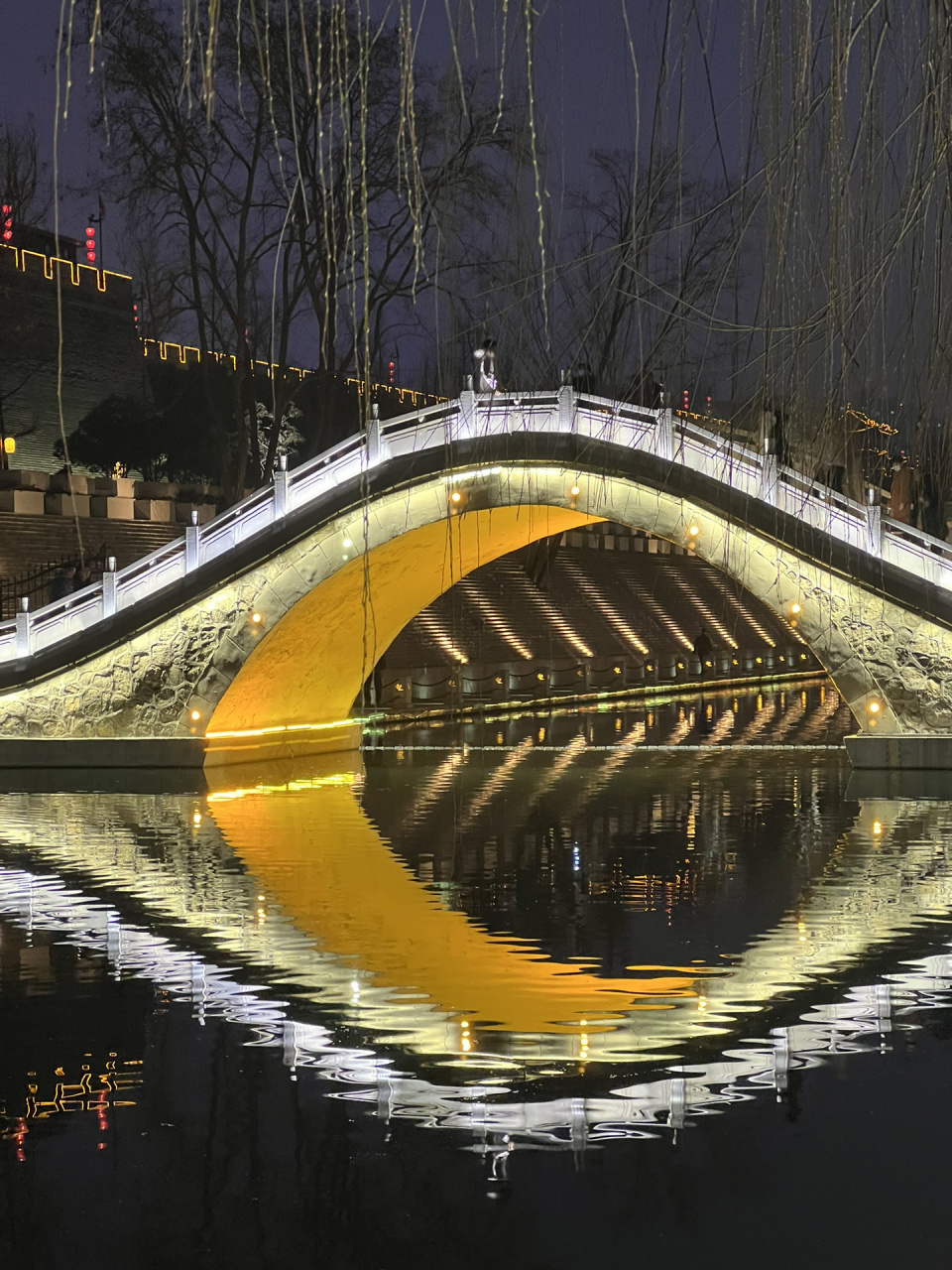 西安护城河边"月亮桥"93,城墙下的专属浪漫 位置就在西门安定门南边