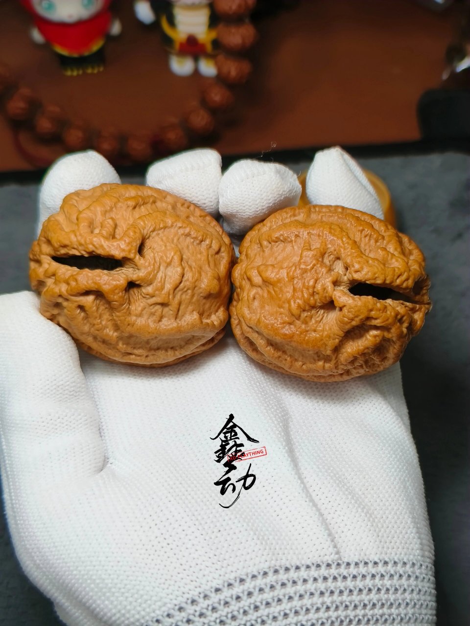 佛系回血出一组鬼脸核桃 巴西乾坤鬼脸尺寸:边43肚41高47克重53g 印尼