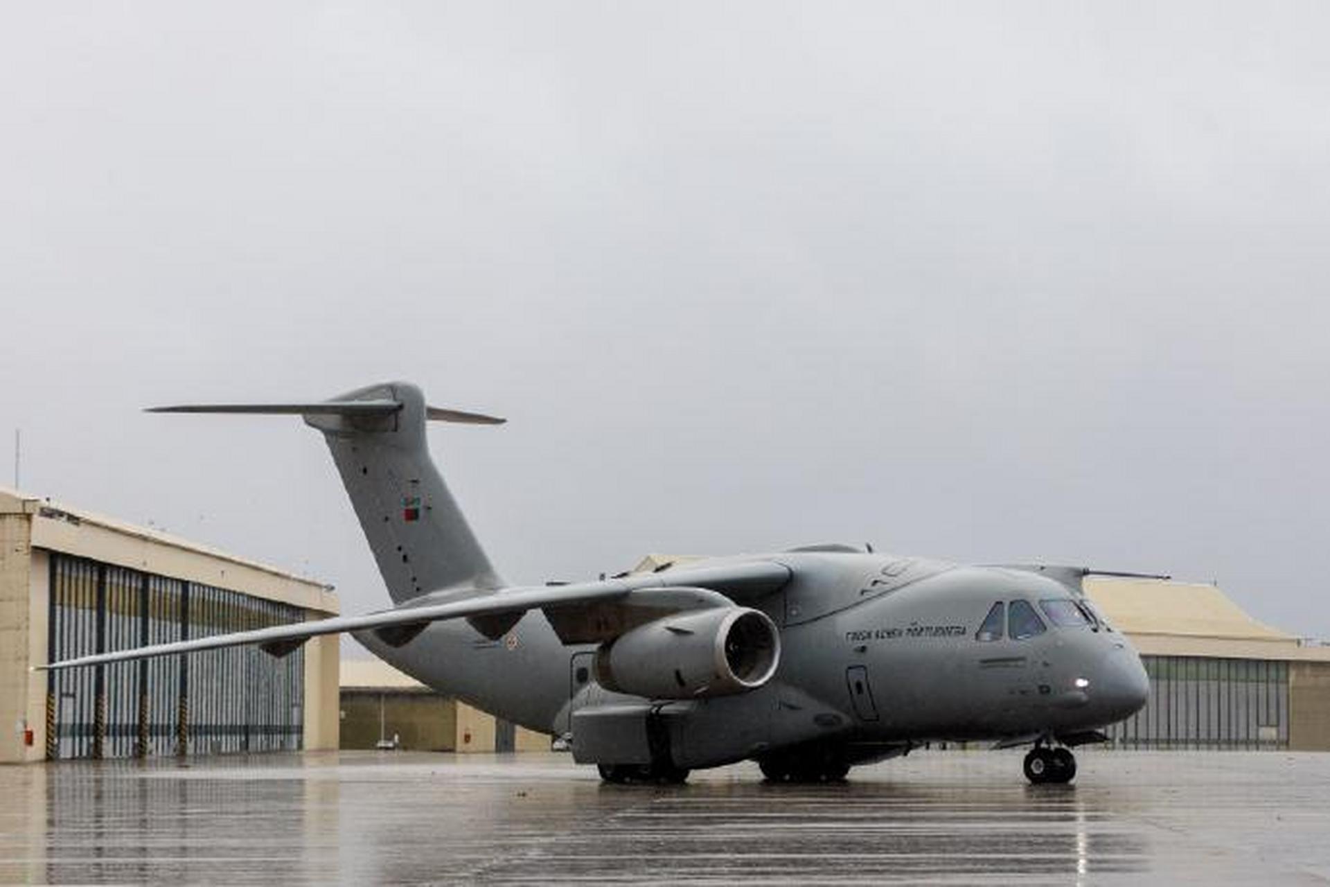 葡萄牙空军接收首架kc-390运输机,新机被分配给今年5月份成立的第506"