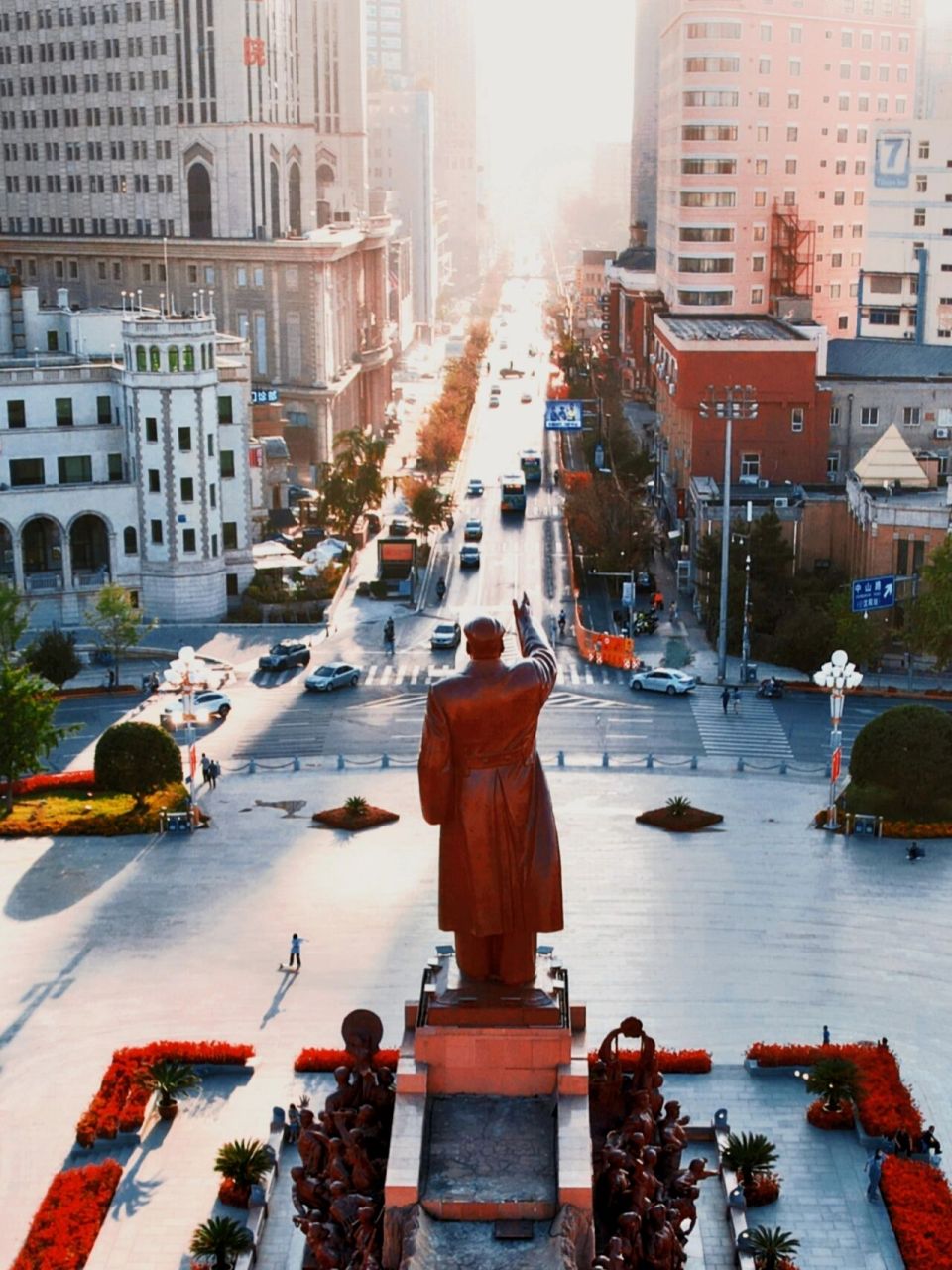 29沈阳中山广场 国庆即将来临 祖国一定会向着毛爷爷指的光明大道