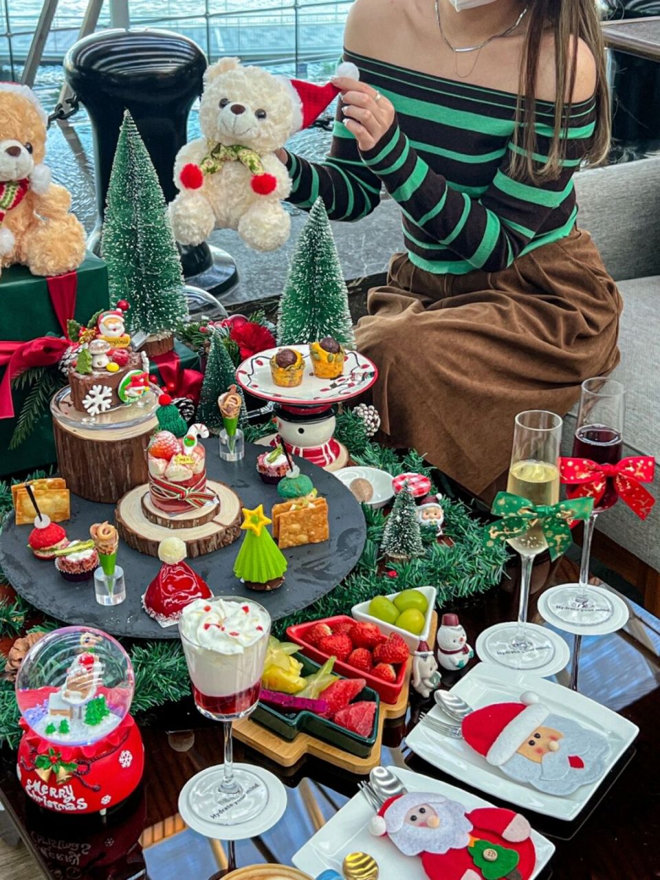 每年都来喝中茵皇冠的圣诞下午茶 今年当然也不例外啦 一进来就看到