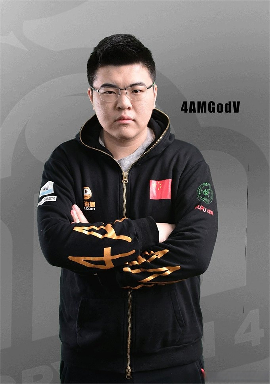 韦神退役# 韦神,游戏id:godv,前《英雄联盟》电子竞技职业选手,稀