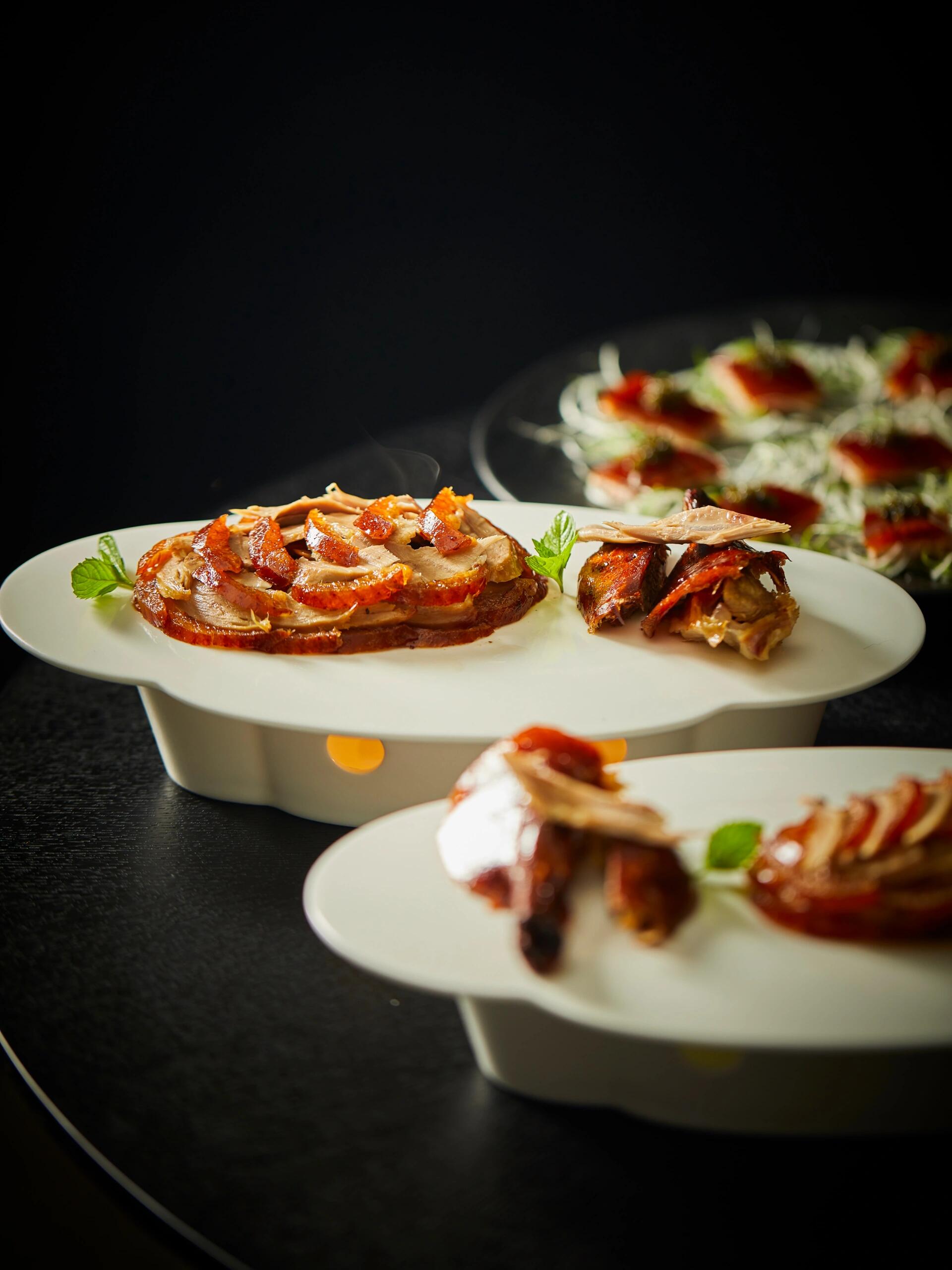 美食摄影.烤鸭 给照青苔拍摄的一组菜品图,尤其喜欢烤鸭这一组.