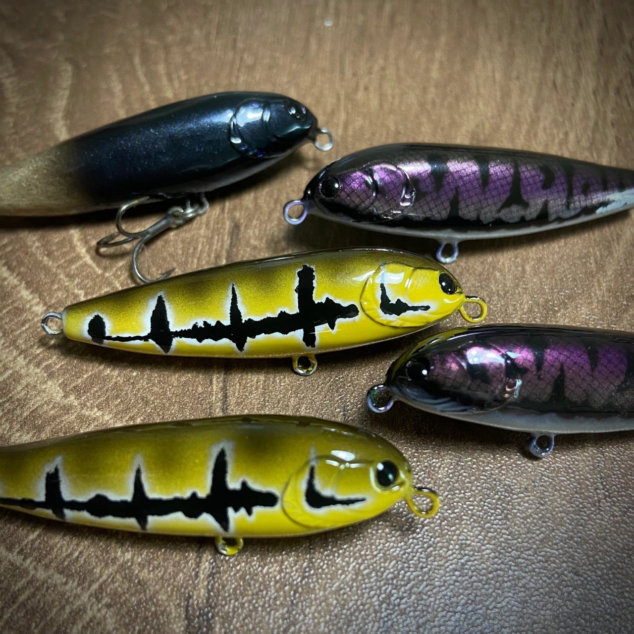 手工diy木质路亚饵 自己手工制作的路亚饵成就感来自于作品完成那一刻