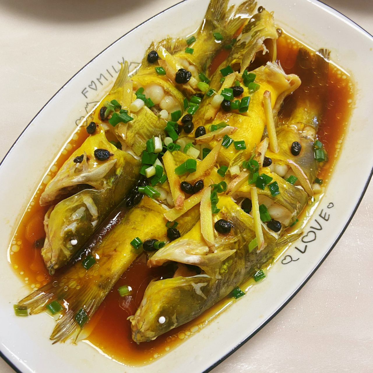 家常菜(13)豆豉蒸黄辣丁 黄骨鱼肉鲜刺少,而且不腥,营养也丰富,从小