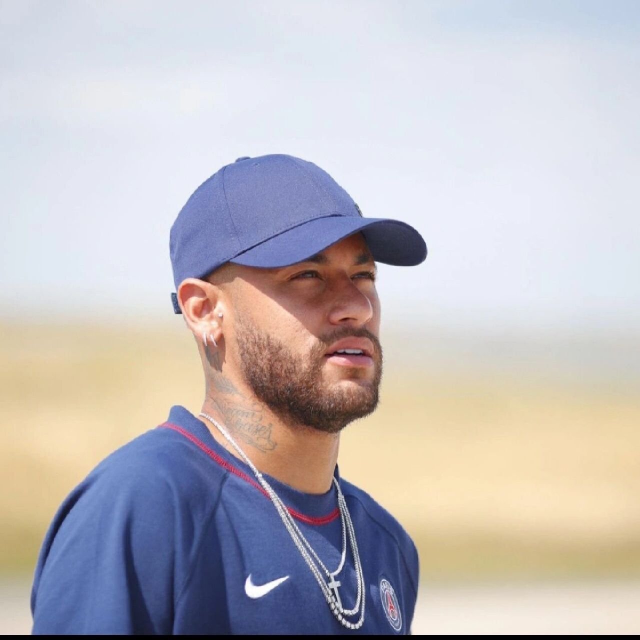 内马尔近期ins帅照|头像壁纸 帅马要开心