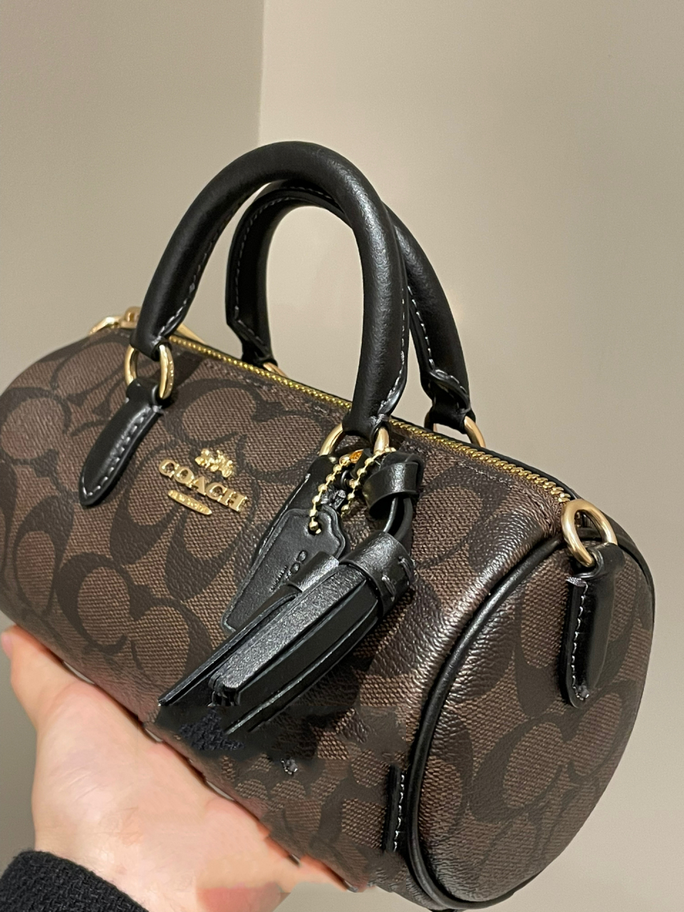 coach|二月新品斜挎笔筒包 经典百搭的笔筒包