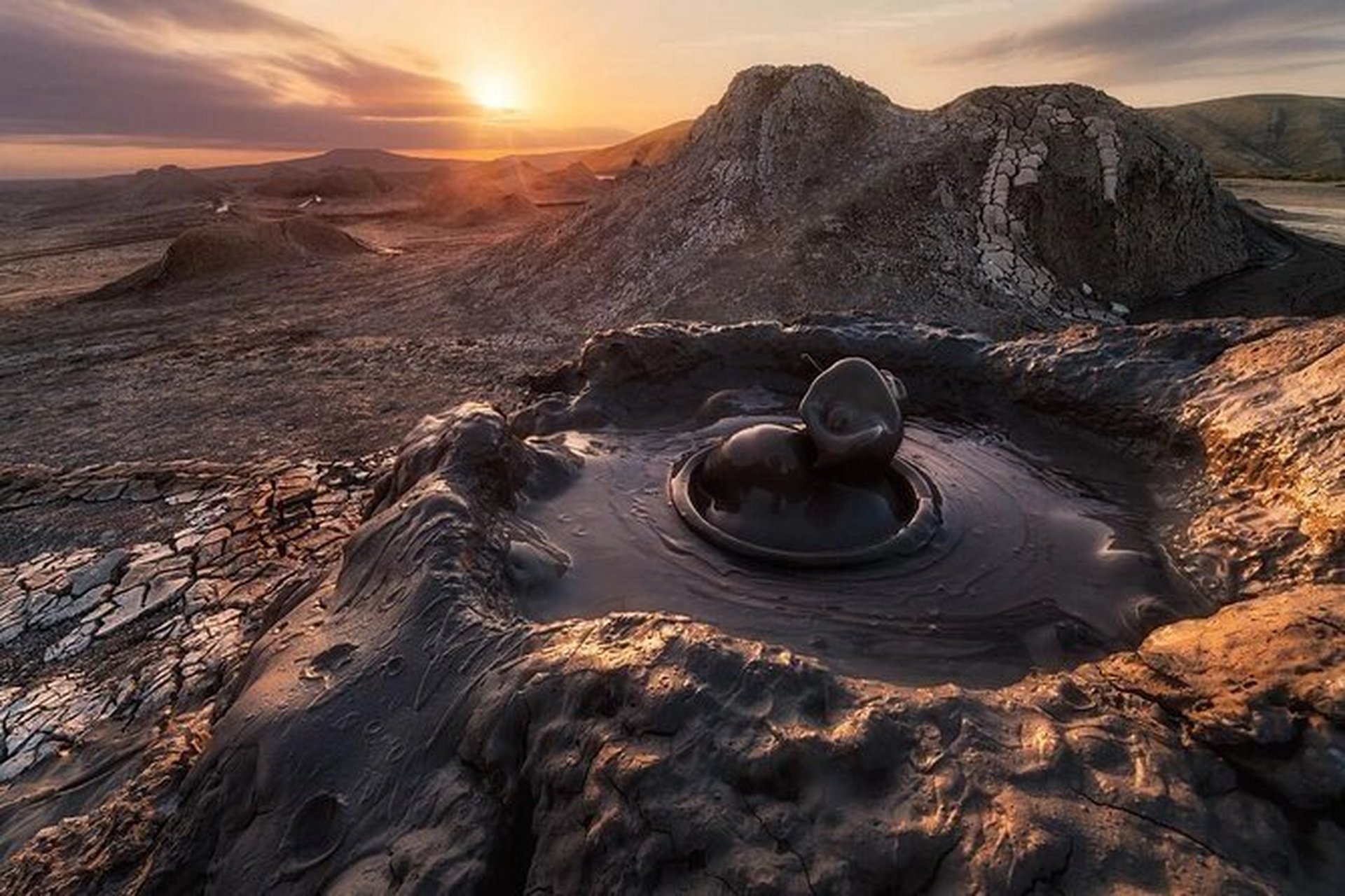 【文明6自然奇观】戈布斯坦国家公园 接着便用神秘的手法织成罗网; 从