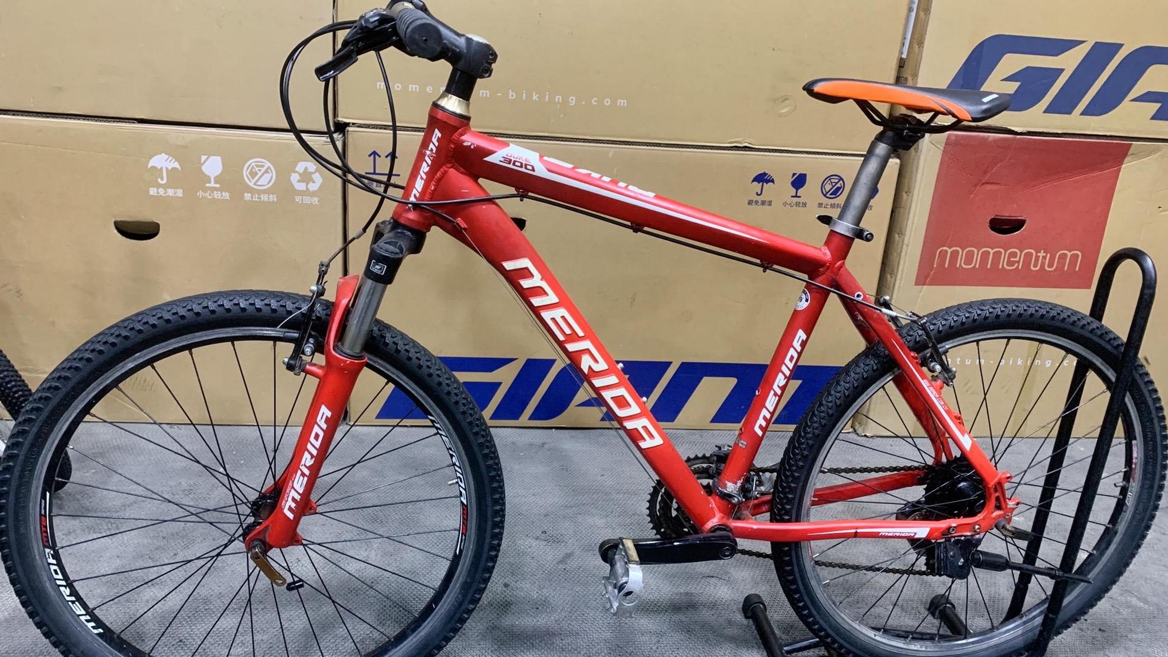 美利达公爵300.24速,749元.