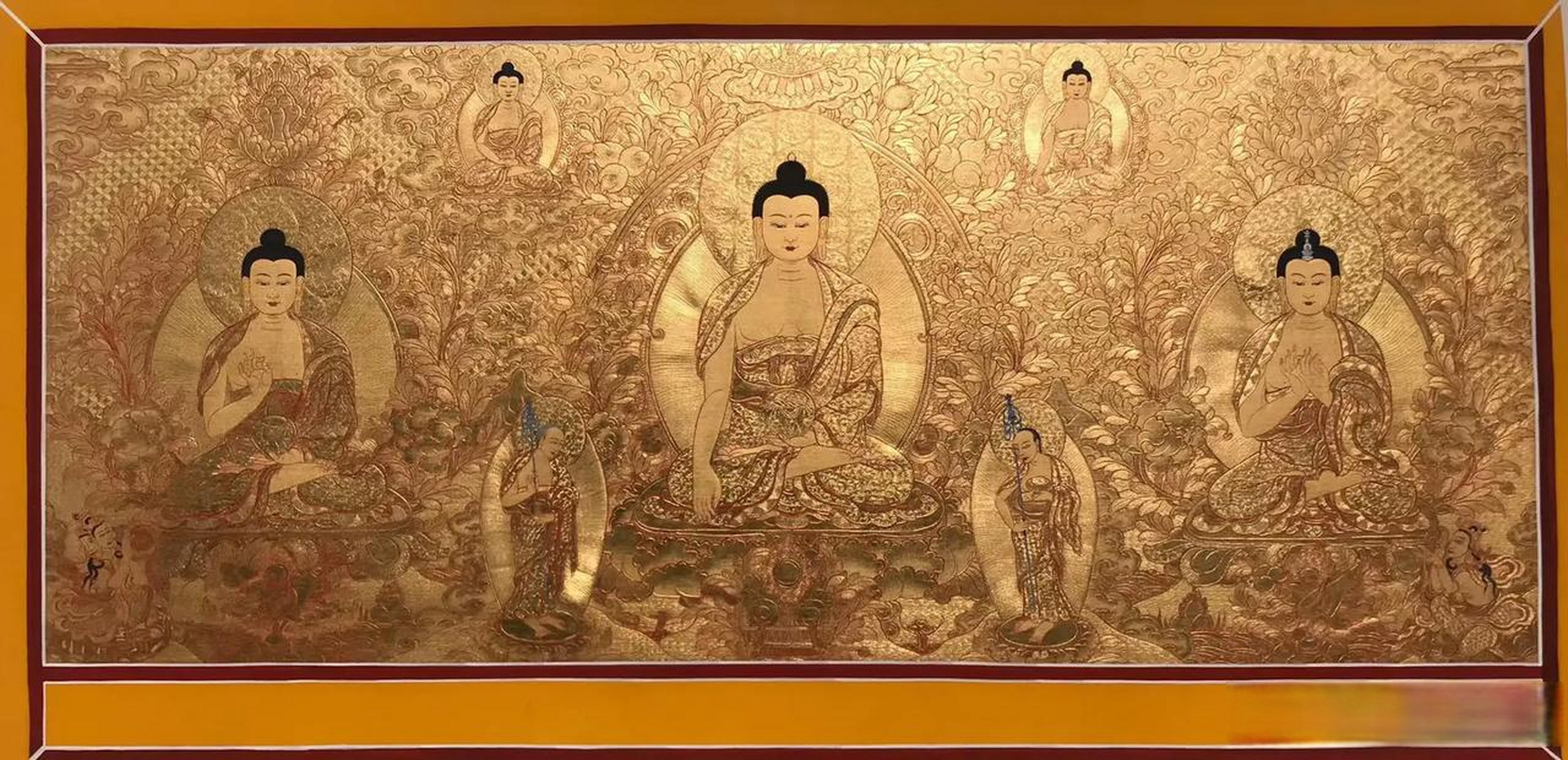 【三世佛】        佛教谓过去,现在,未来三世,各有千佛出世.