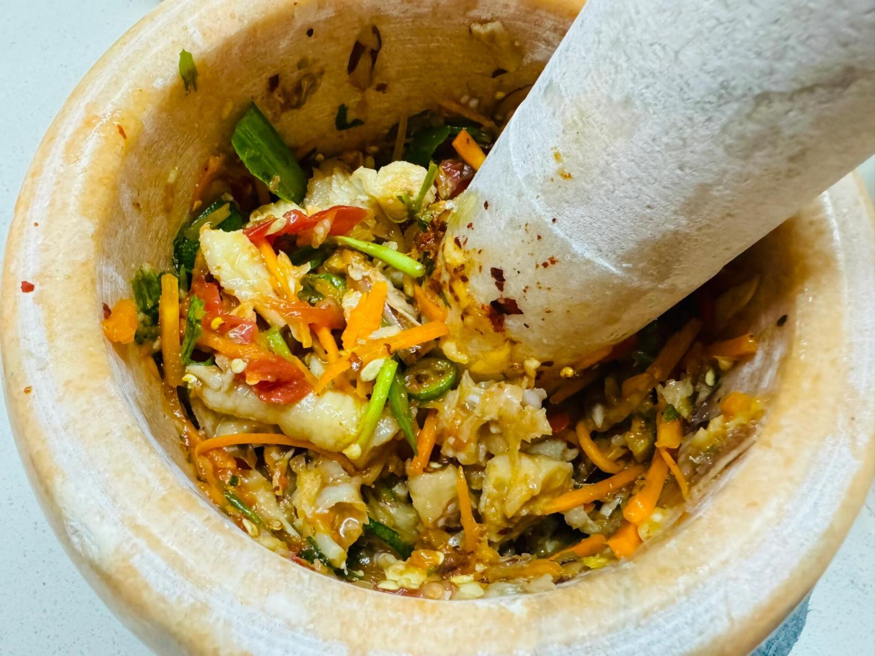 复刻傣香舂鸡爪