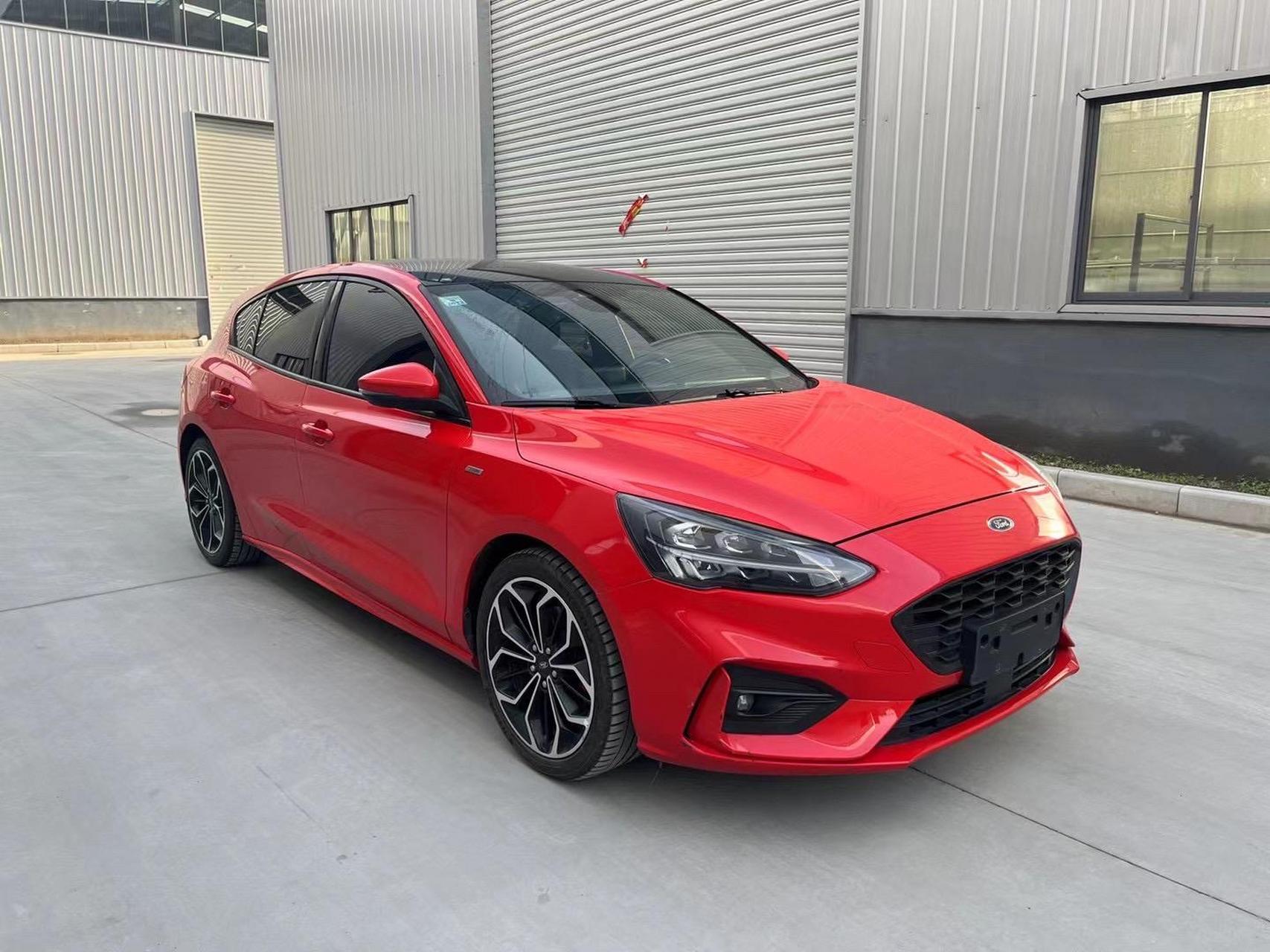 21年福特福克斯 两厢st line版 1.