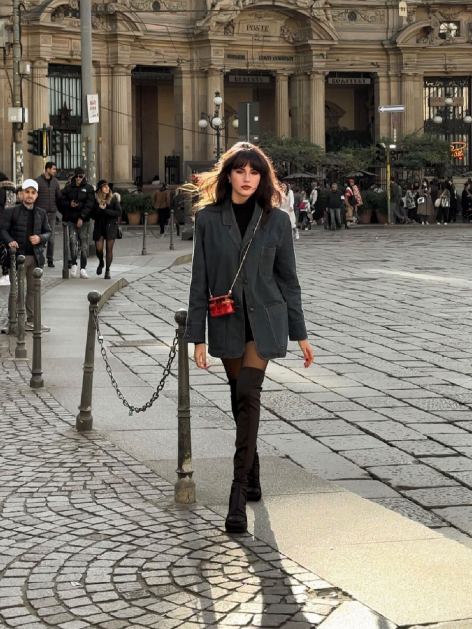 意大利时尚博主paolacossentino穿搭合辑～ paolacossentino长着一张