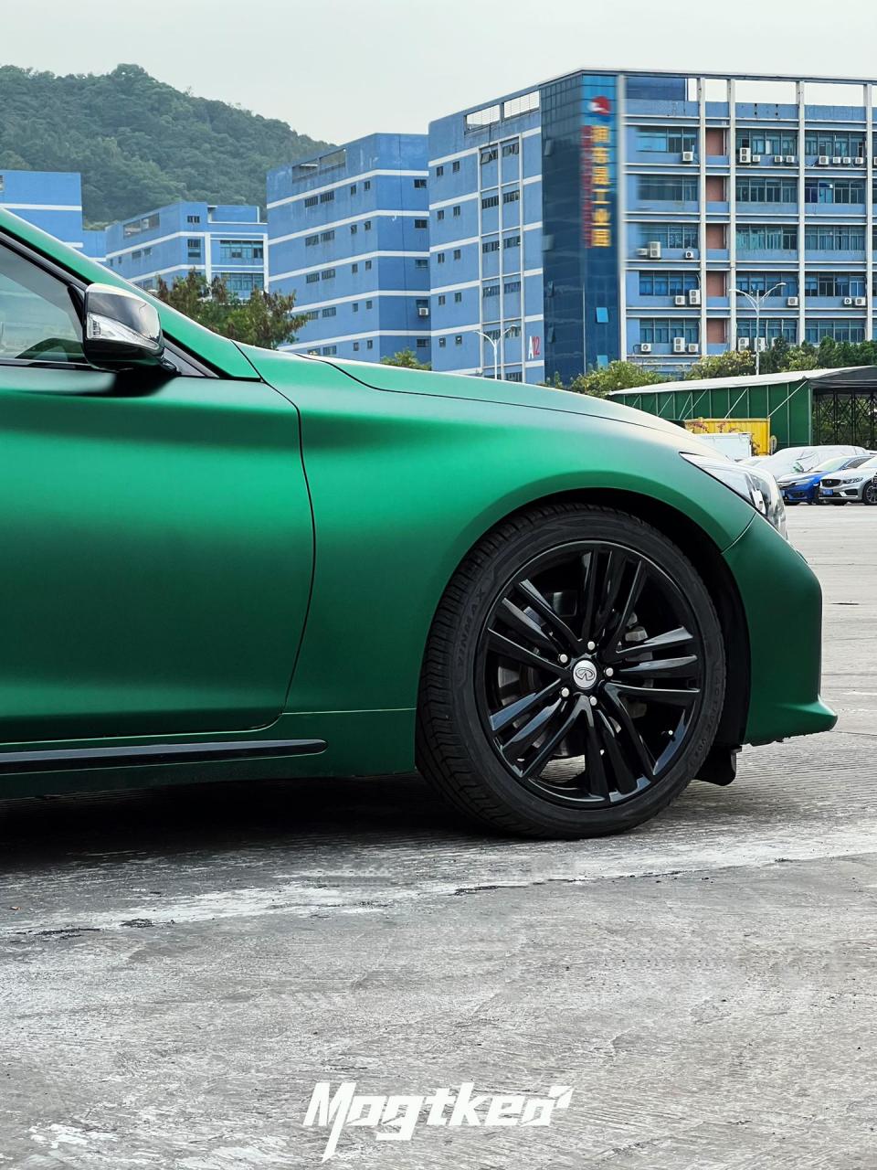 英菲尼迪改色毒液绿,我只能说绝了!