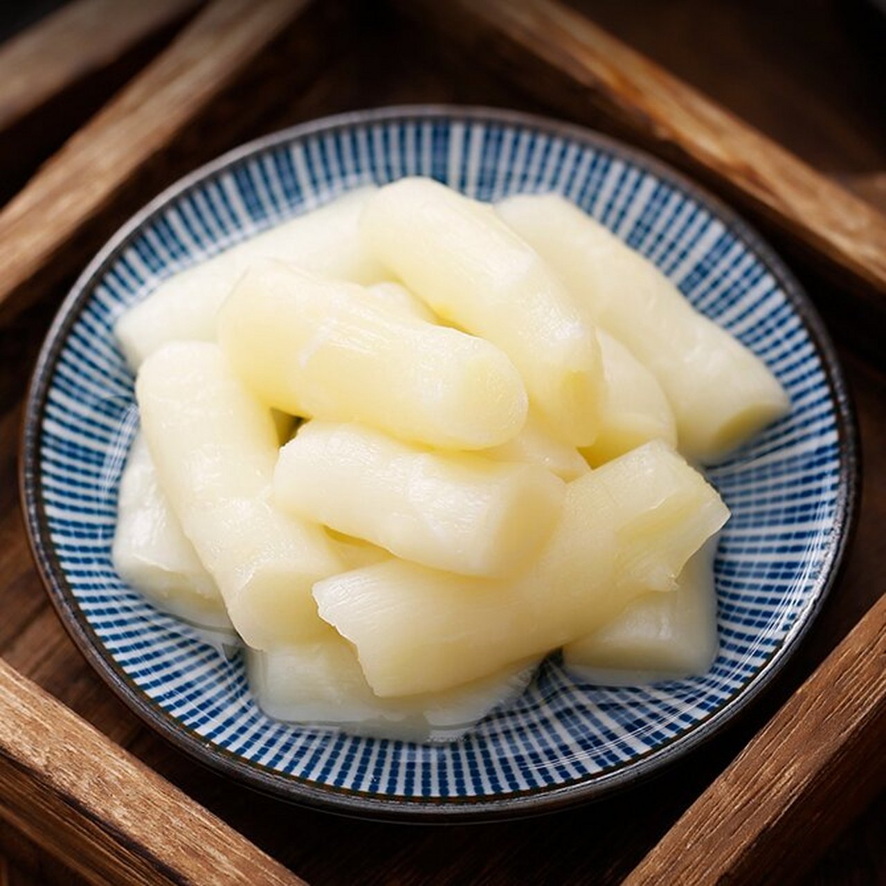 安徽省特产 - 铜陵白姜 铜陵白姜是铜陵"八宝"之一,多年生草本植物