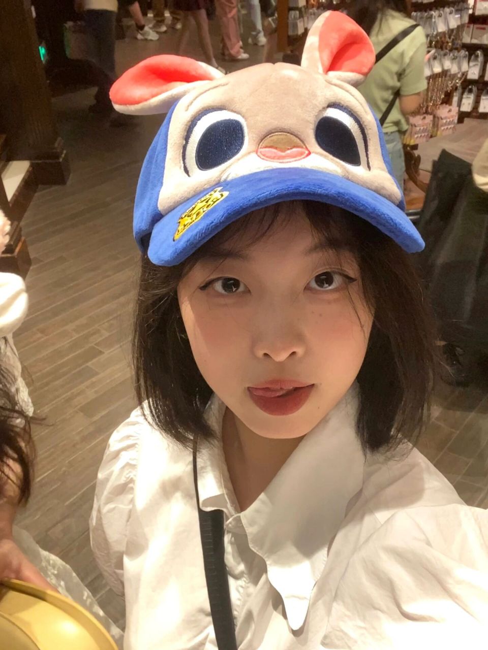 兔子警官 朱迪帽子真的太好带了 我宣布迪士尼就是世界上最快乐的地方