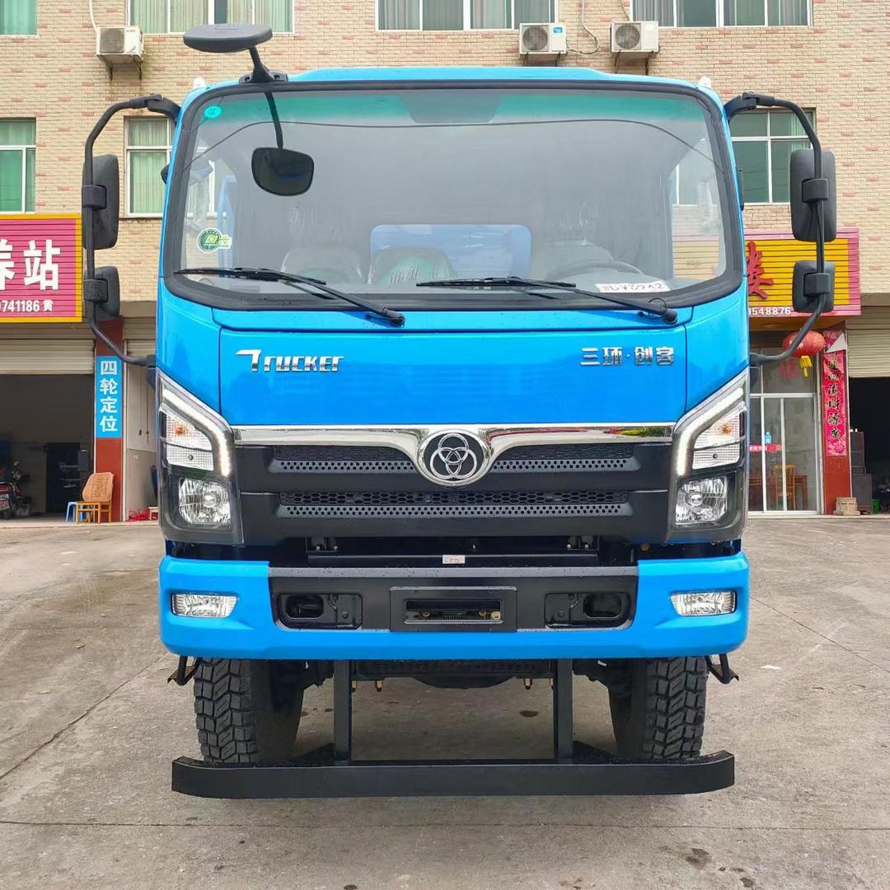 三环创客4×4越野自卸车