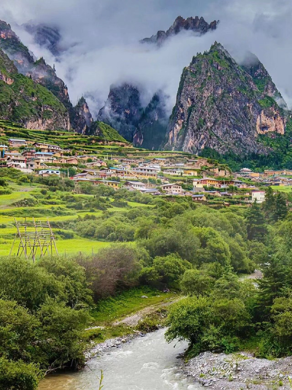 扎尕那旅游景点介绍 7515《国家地理》评为此生必去的地方 75