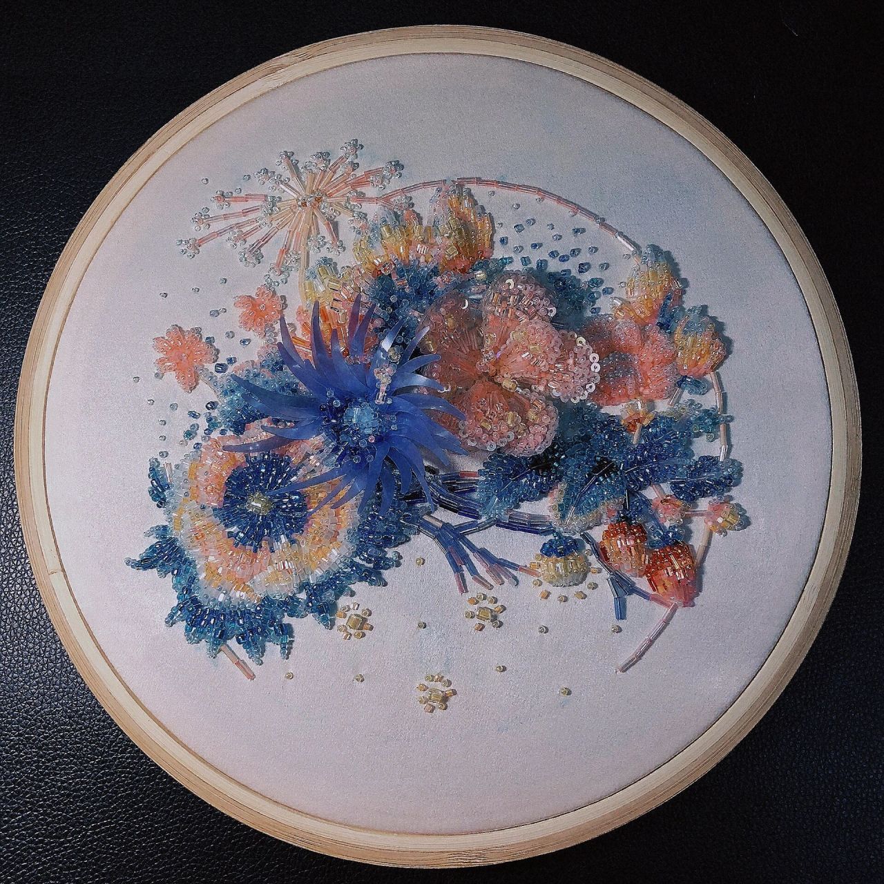 服装设计|面料改造|纤维艺术设计 93草木主题珠绣