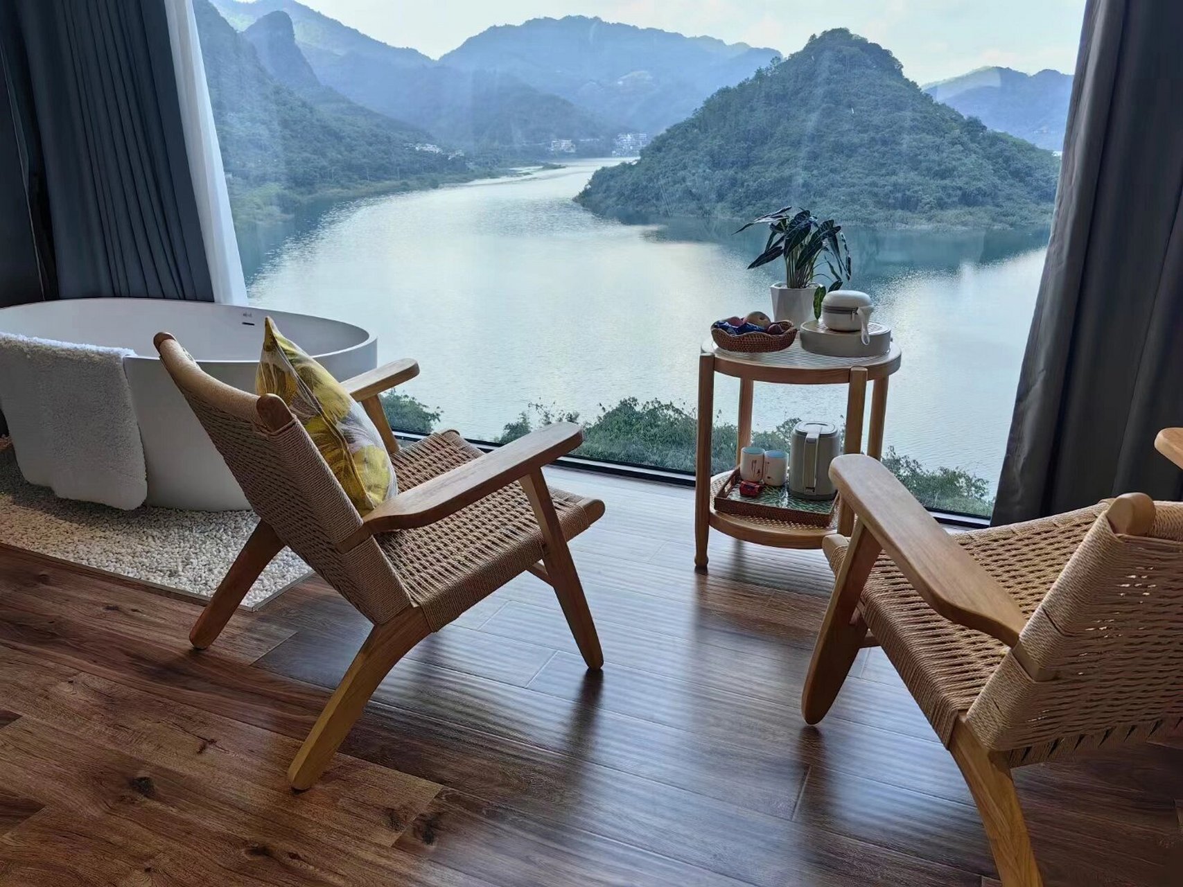 清远桃花湖 桃花湖新开业民宿,可户外ktv,烧烤,游泳,汤泉,快来和小