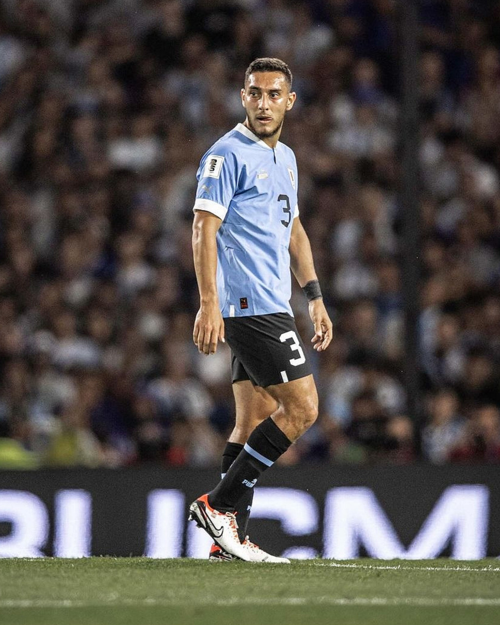 塞巴斯蒂安·卡塞雷斯完成了左膝关节镜手术,预计3-4恢复,还能赶上