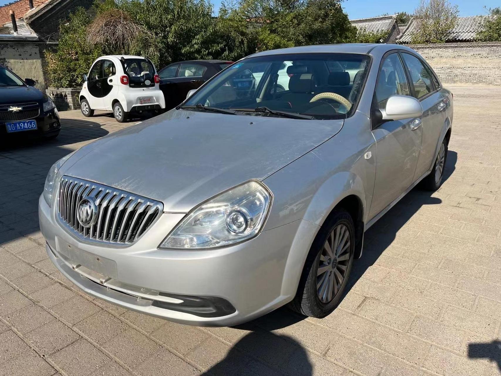 17年别克凯越1.5手动高配.真皮座椅带天窗,前后原版,发变无敌