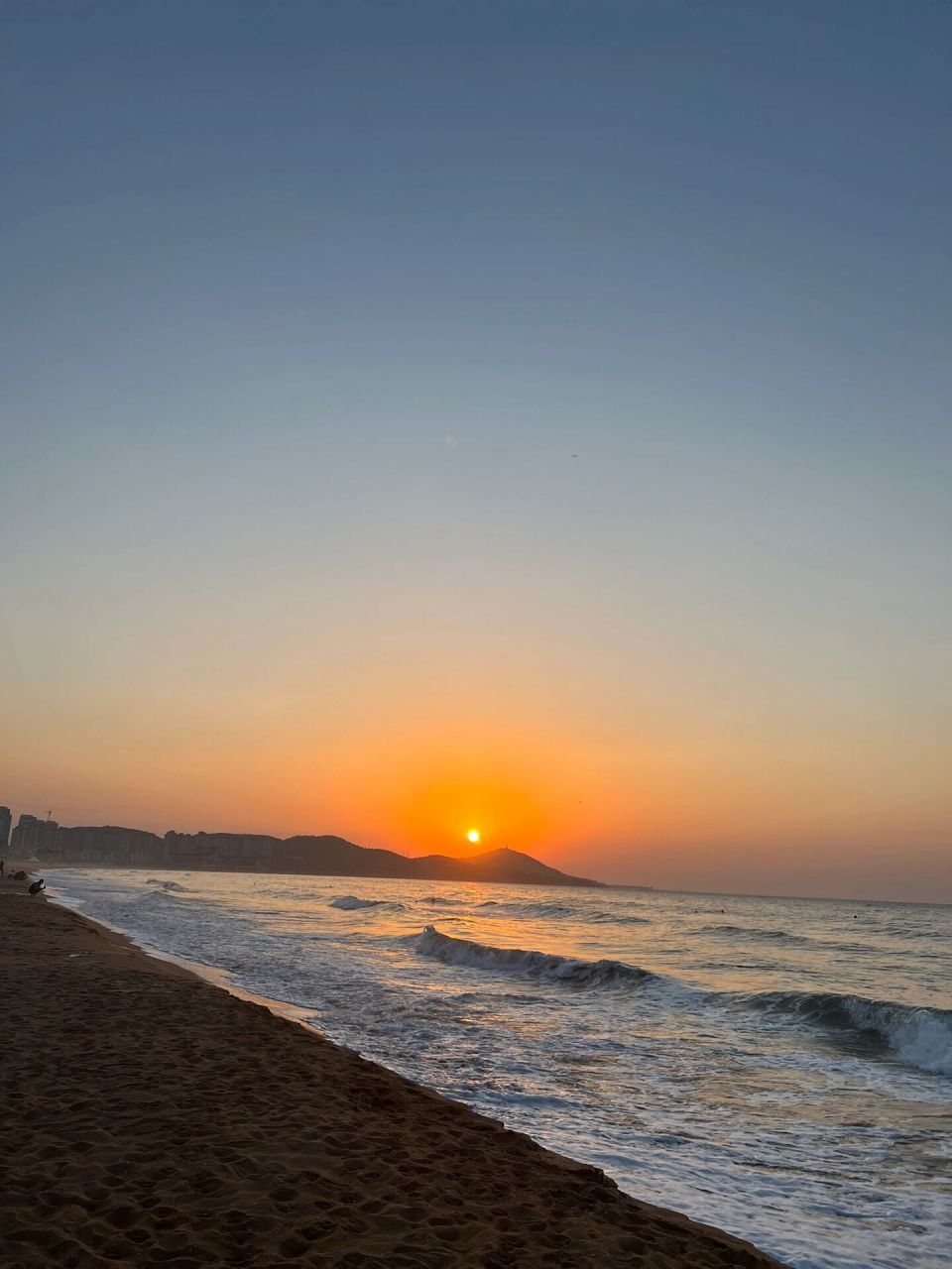 青岛黄岛金沙滩景区附近游玩路线 最近私信我的朋友越来越多,很抱歉