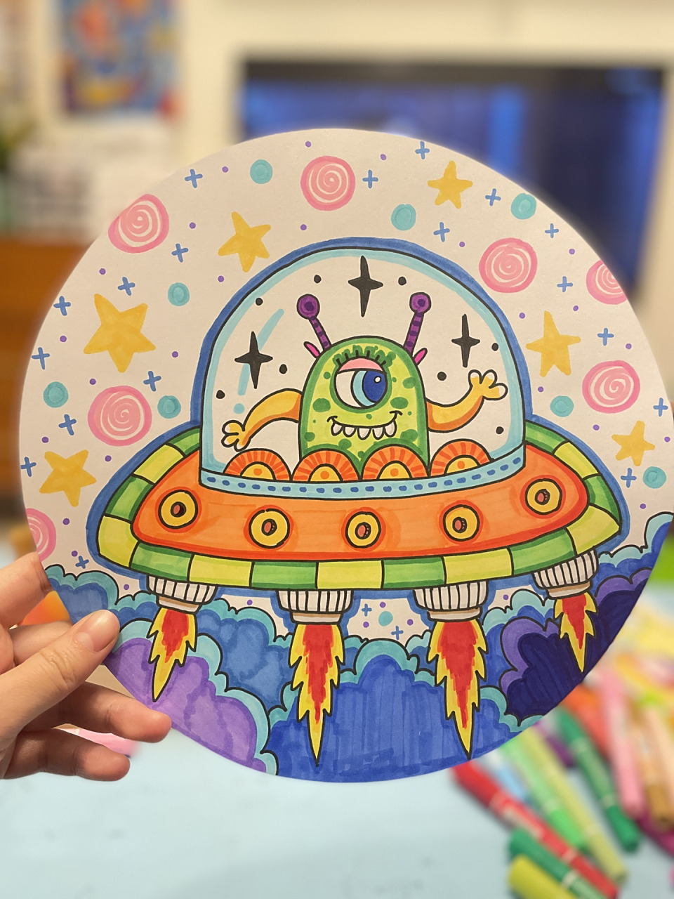 创意美术外星人宇宙飞船儿童画4-6岁