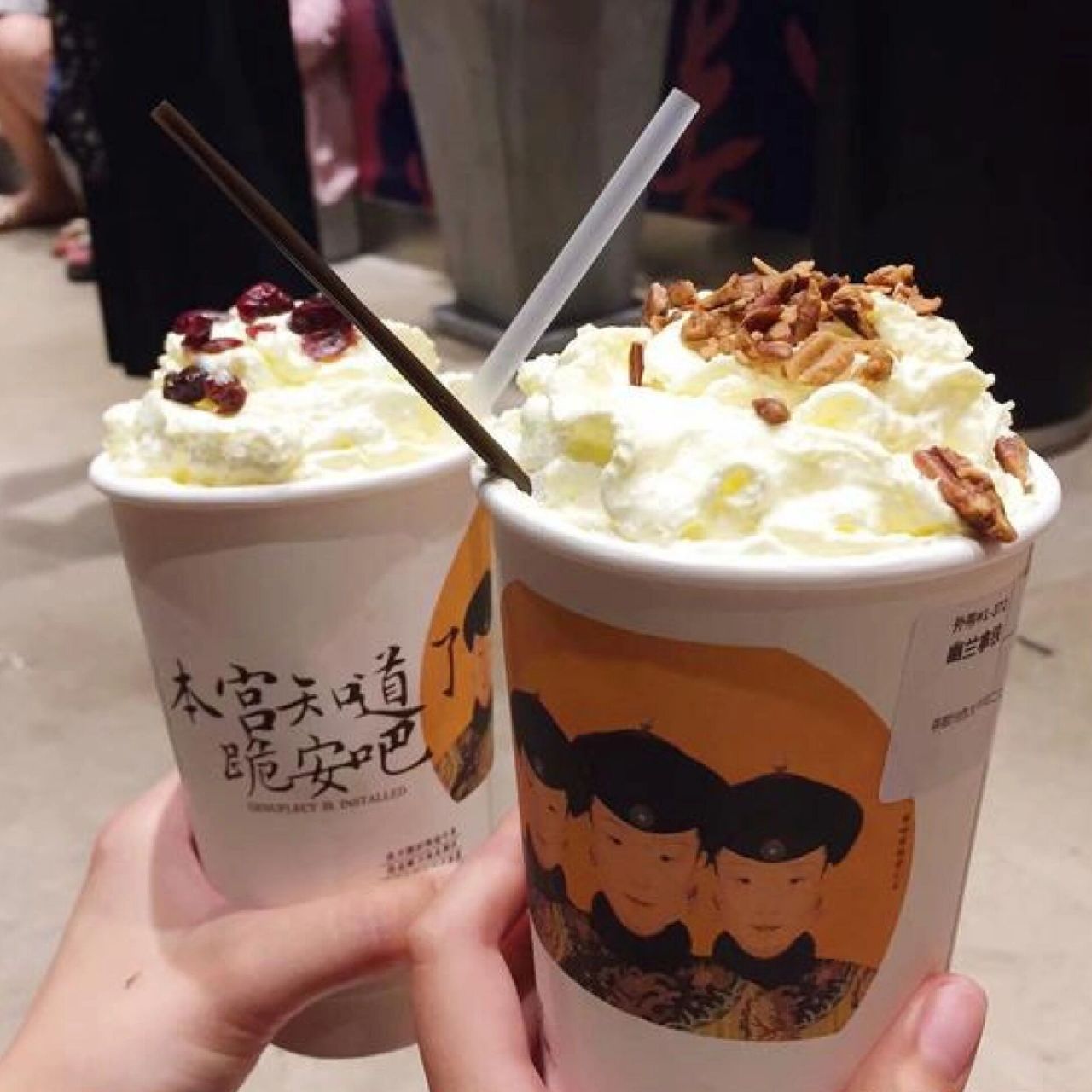 适合喝奶茶时发的朋友圈文案 1.奶茶一杯,快乐起飞. 2.