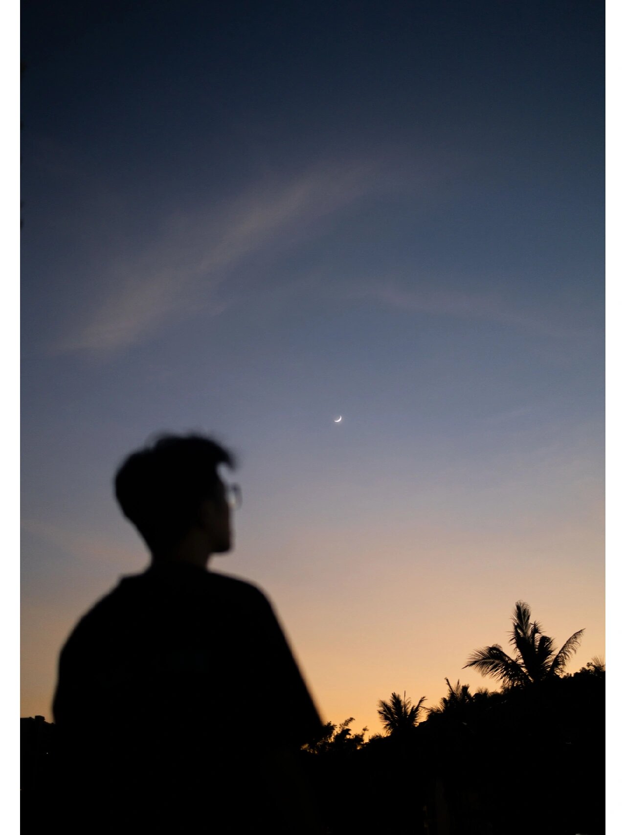 挑战一张封神‖海边男神帅哥中秋望月