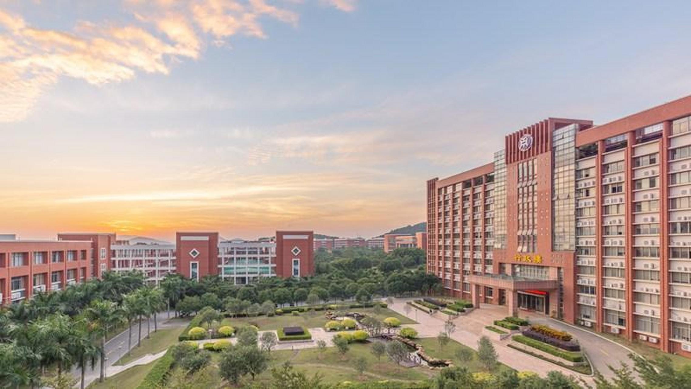 广州华商职业学院热门专业 学校介绍广州华商职业学院(guangzhou