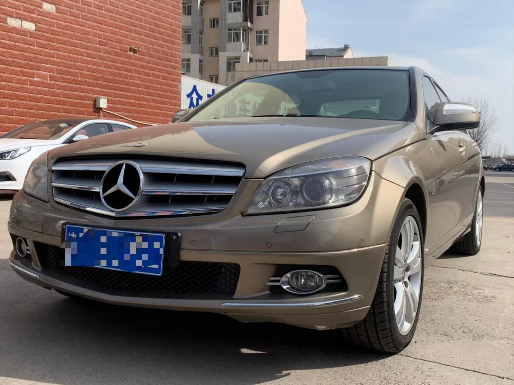 2009年梅赛德斯奔驰c230全车原版两件喷漆极品车况,这是2.