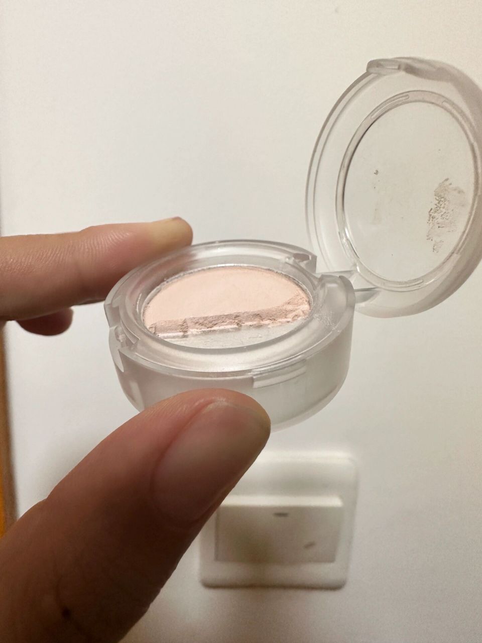 1ml等于1g水,这个换算跟密度有关 克是质量单位,毫升是体积单位水 