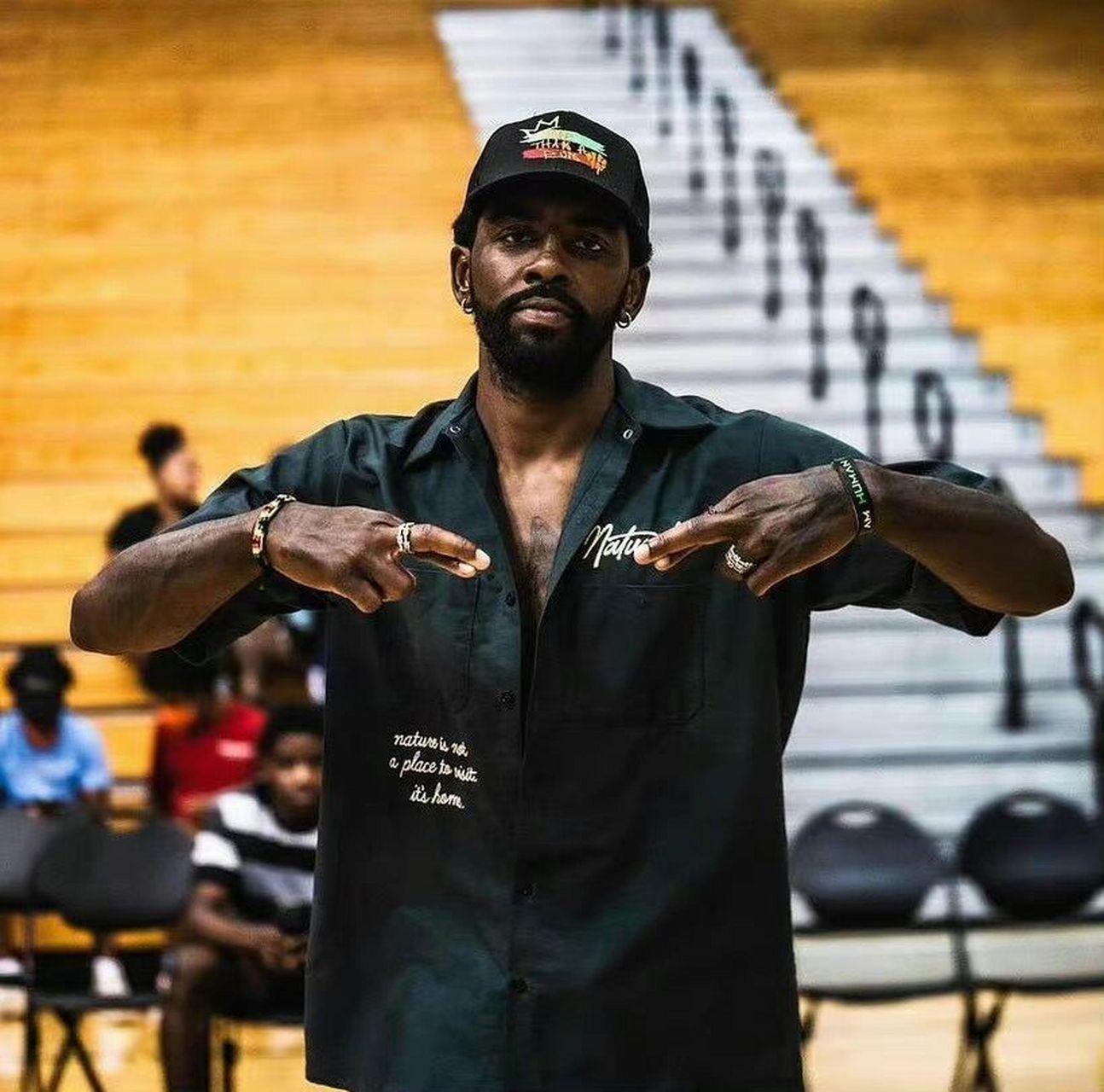 帅文 #篮球# #nba# #篮球头像壁纸# #欧文