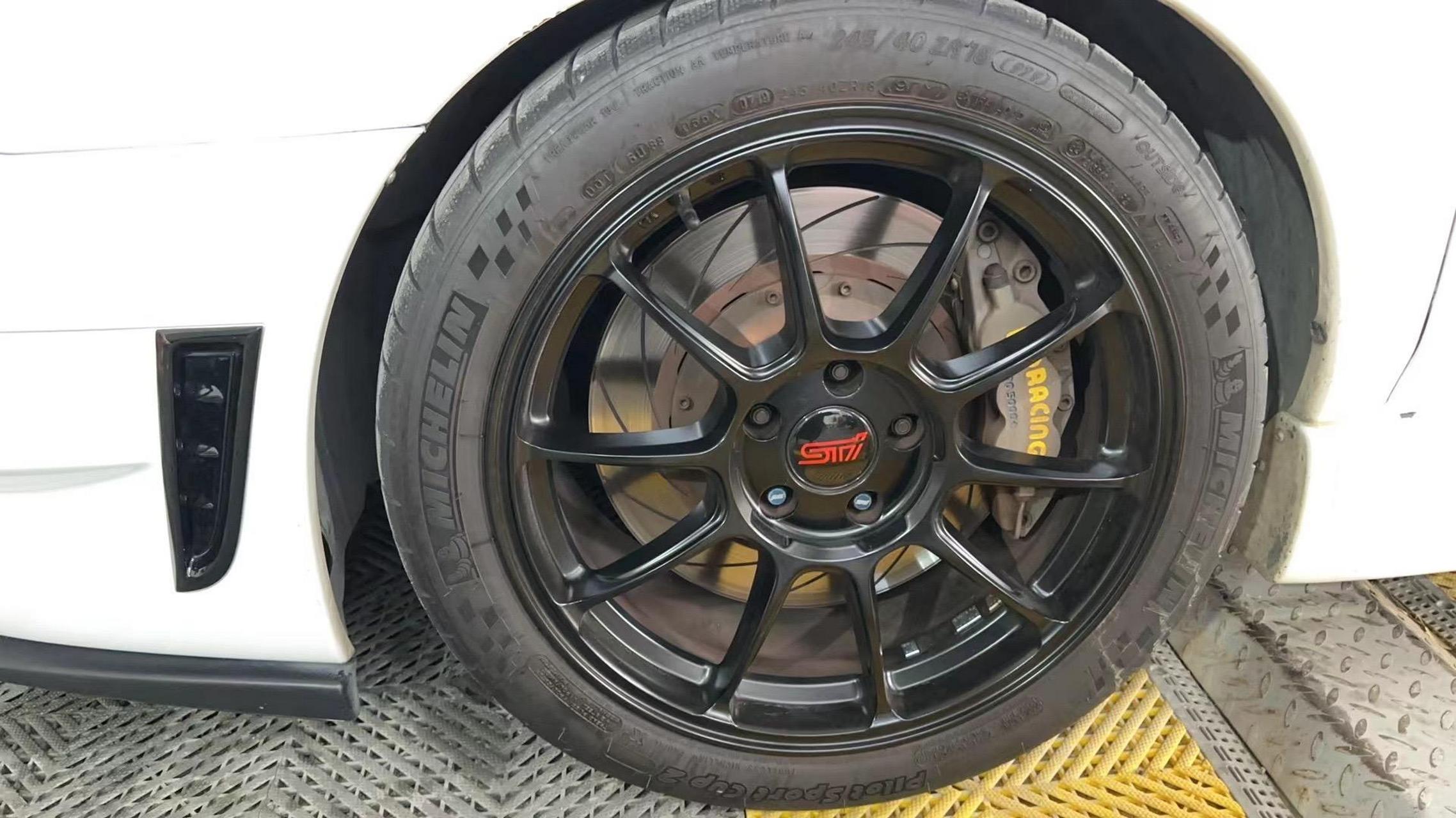 斯巴鲁九代翼豹sti白色9代斯巴鲁翼豹sti   ej257 6mt dccd 原厂动力