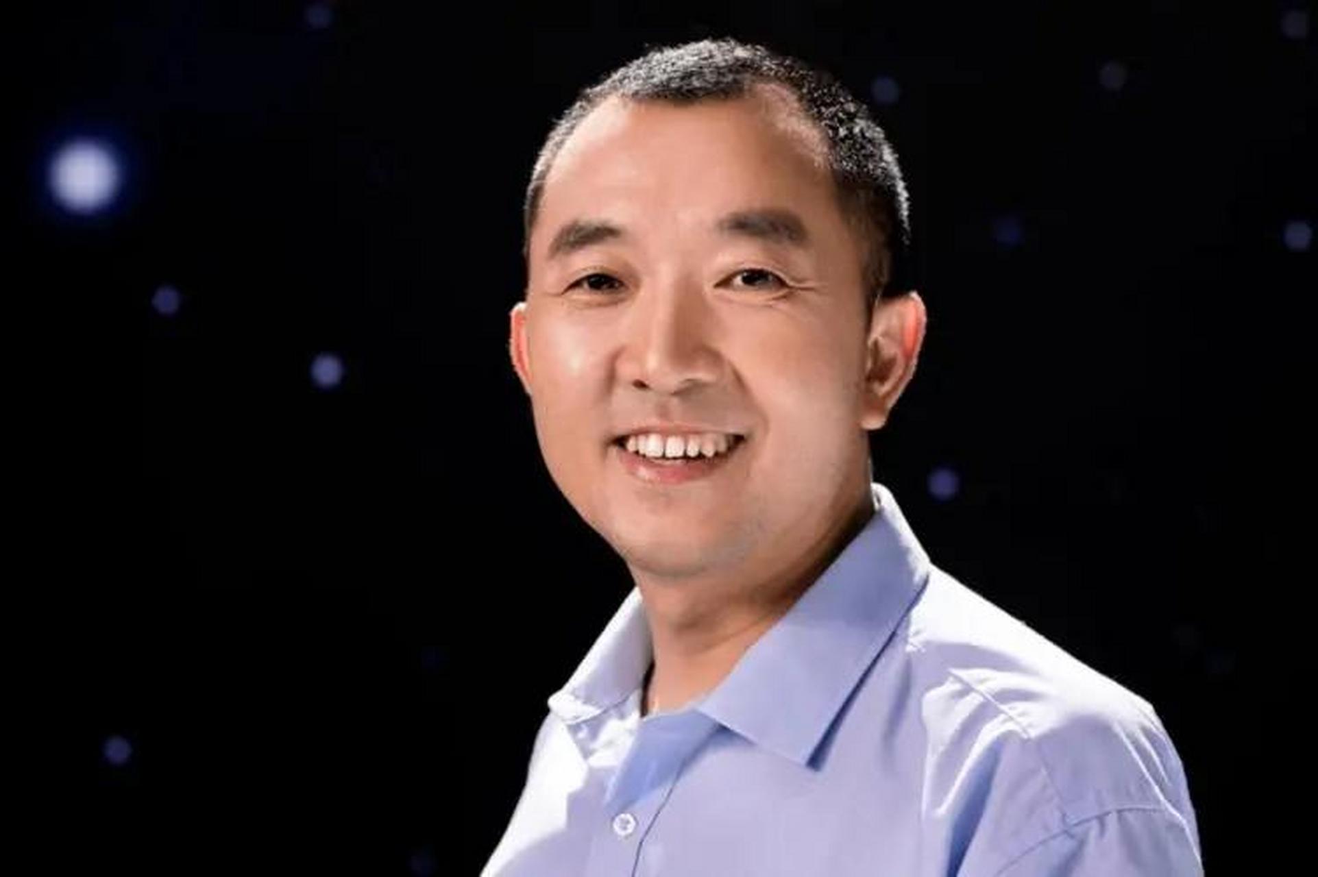 2015年,巴东县委书记陈行甲被党中央表彰为"全国优秀县委书记",前途一