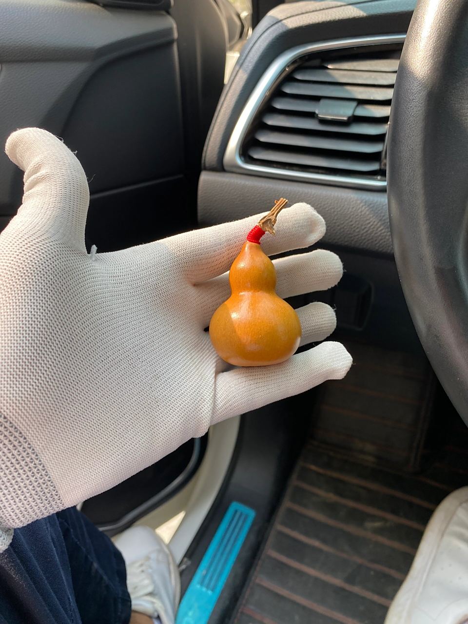 96又被精致的小葫芦97惊艳到了8915 小葫芦文玩玉化手捻手把