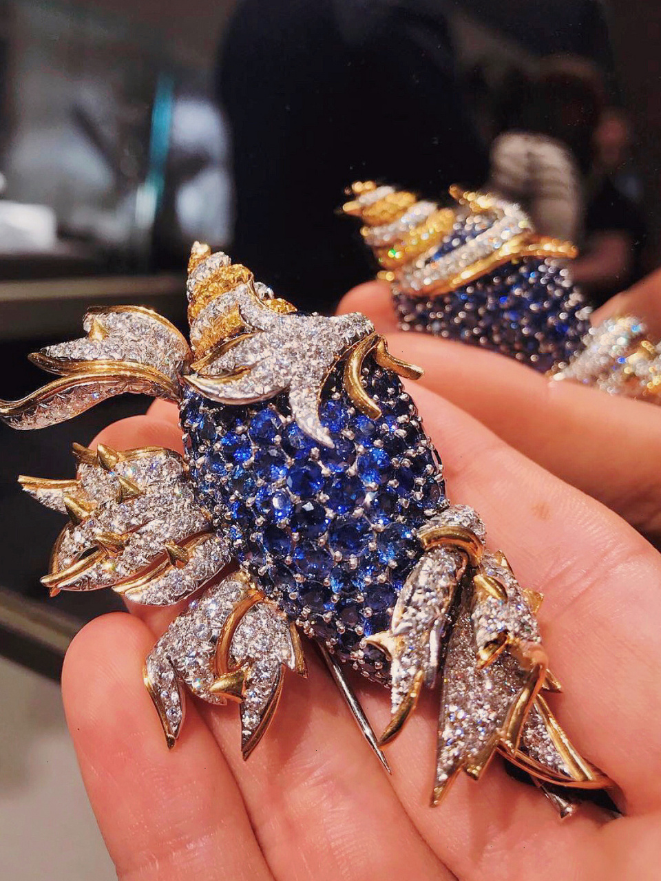 这款独角兽胸针由tiffany的传奇设计师jean schlumberger设计.