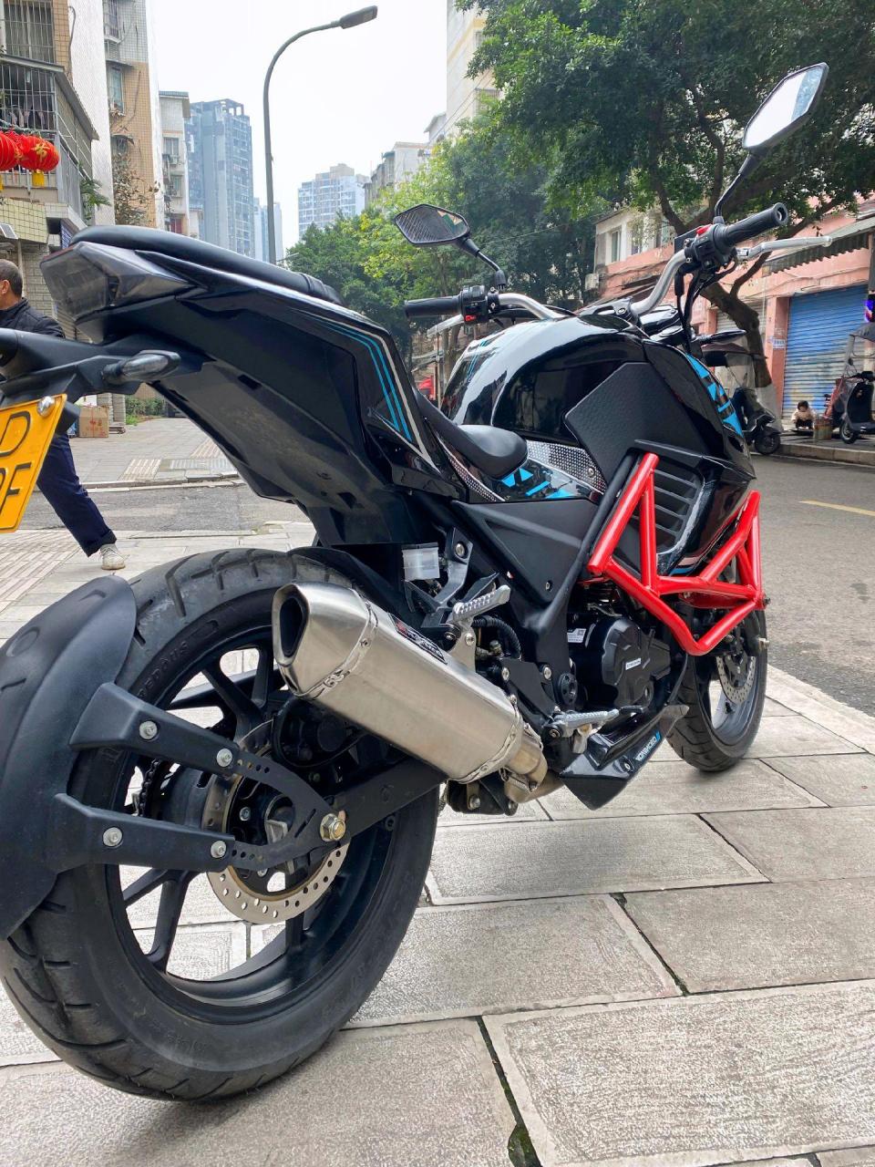 枭风9号街车 22年上户手续齐全,安全行驶小几千公里,车况成色如图不