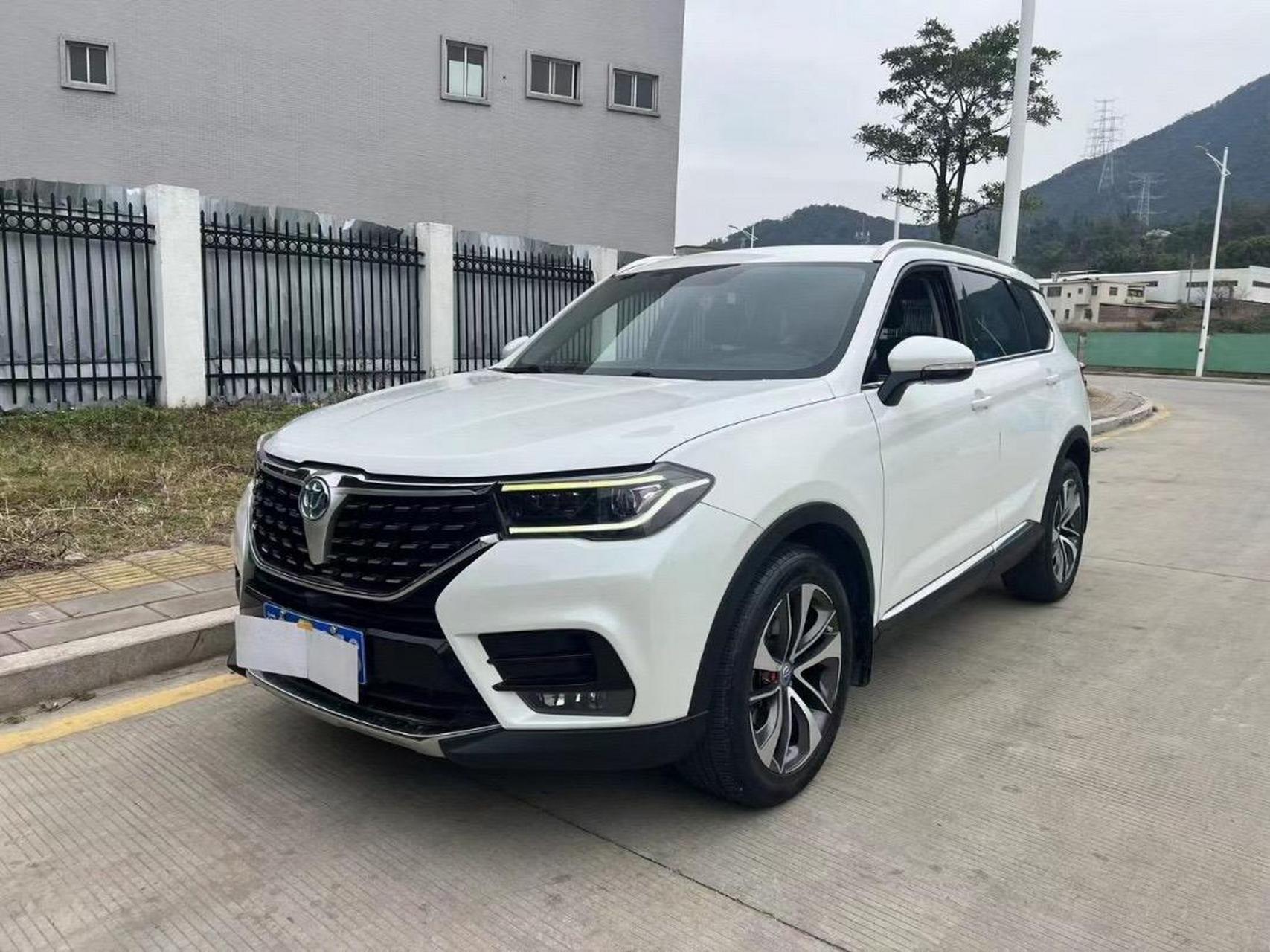 20年12月中华v7,1.8排量,指导价12.