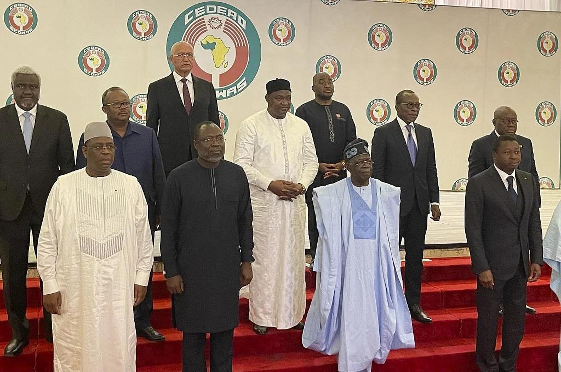美国媒体5日爆料称,在西非国家经济共同体(简称西共体)宣布进行军事