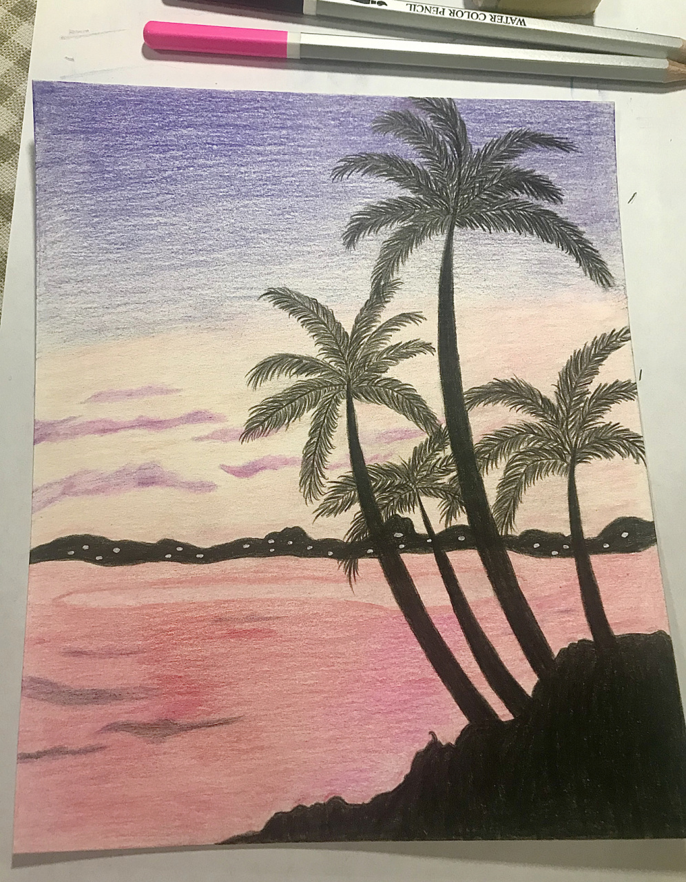 彩铅画《草莓棉花糖味儿的夏日海滩》919995 96用时从下午到